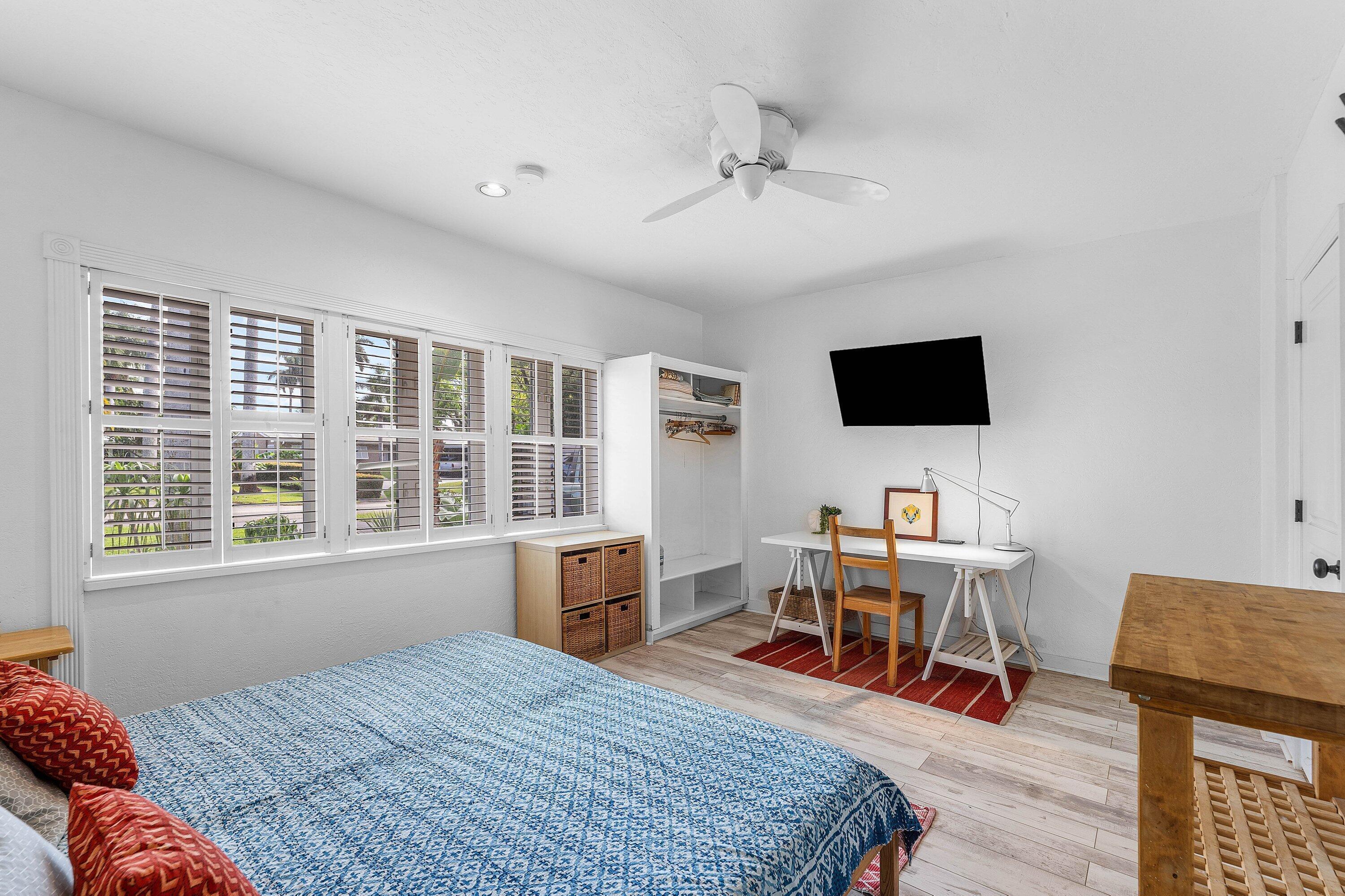 2573 SW 30th Terrace