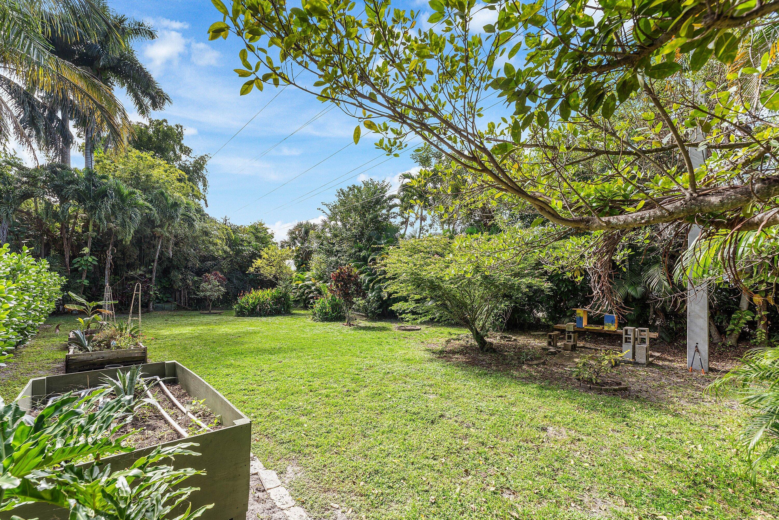 2573 SW 30th Terrace