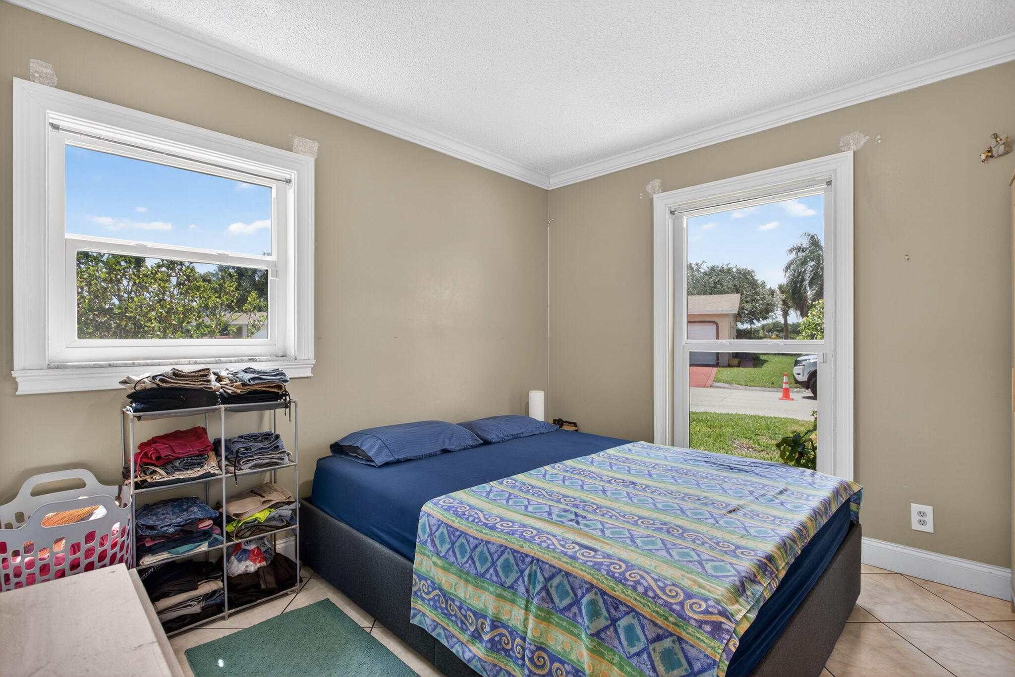 1601 NW 48th Place