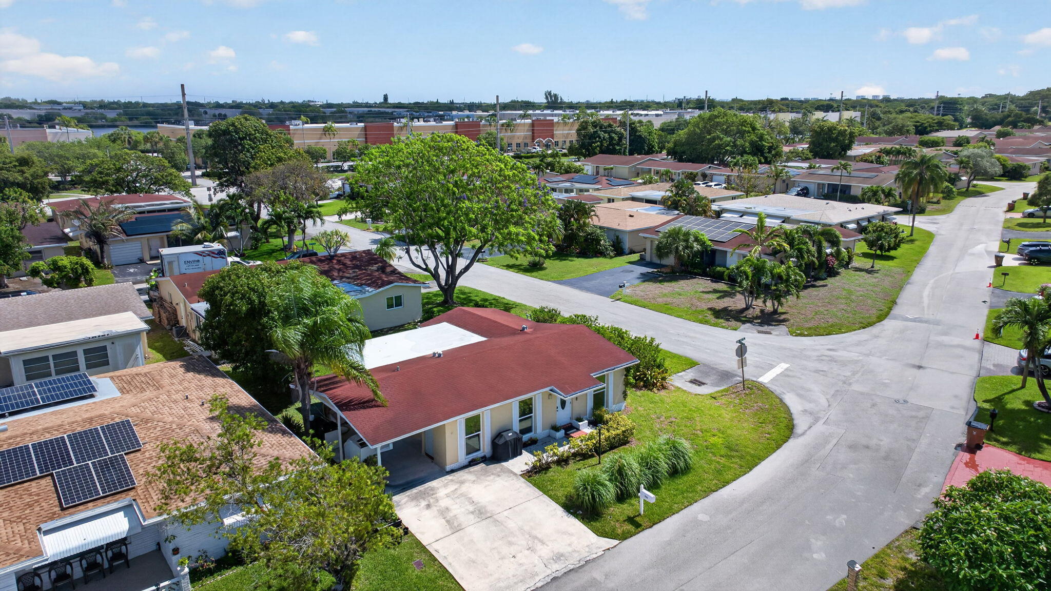 1601 NW 48th Place