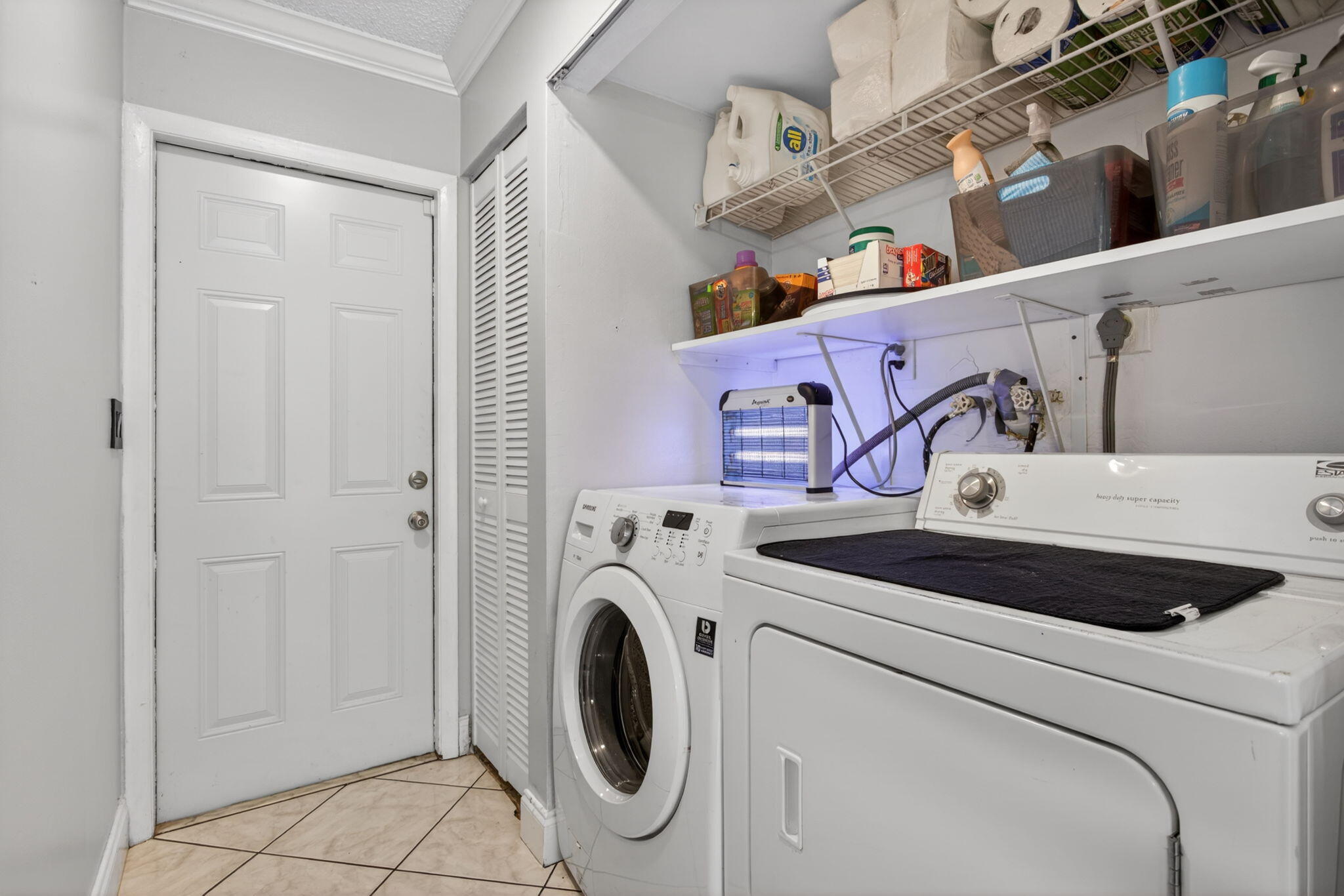 1601 NW 48th Place