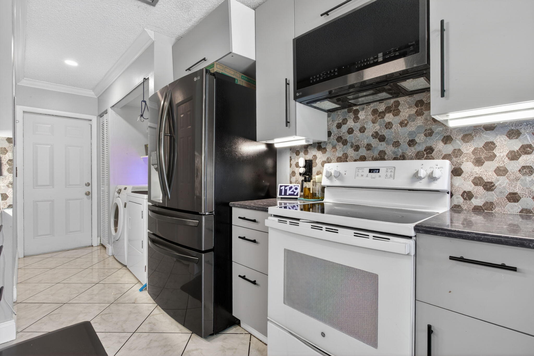 1601 NW 48th Place
