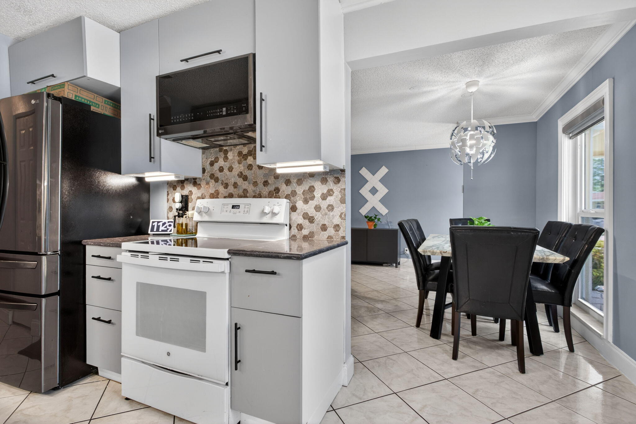 1601 NW 48th Place