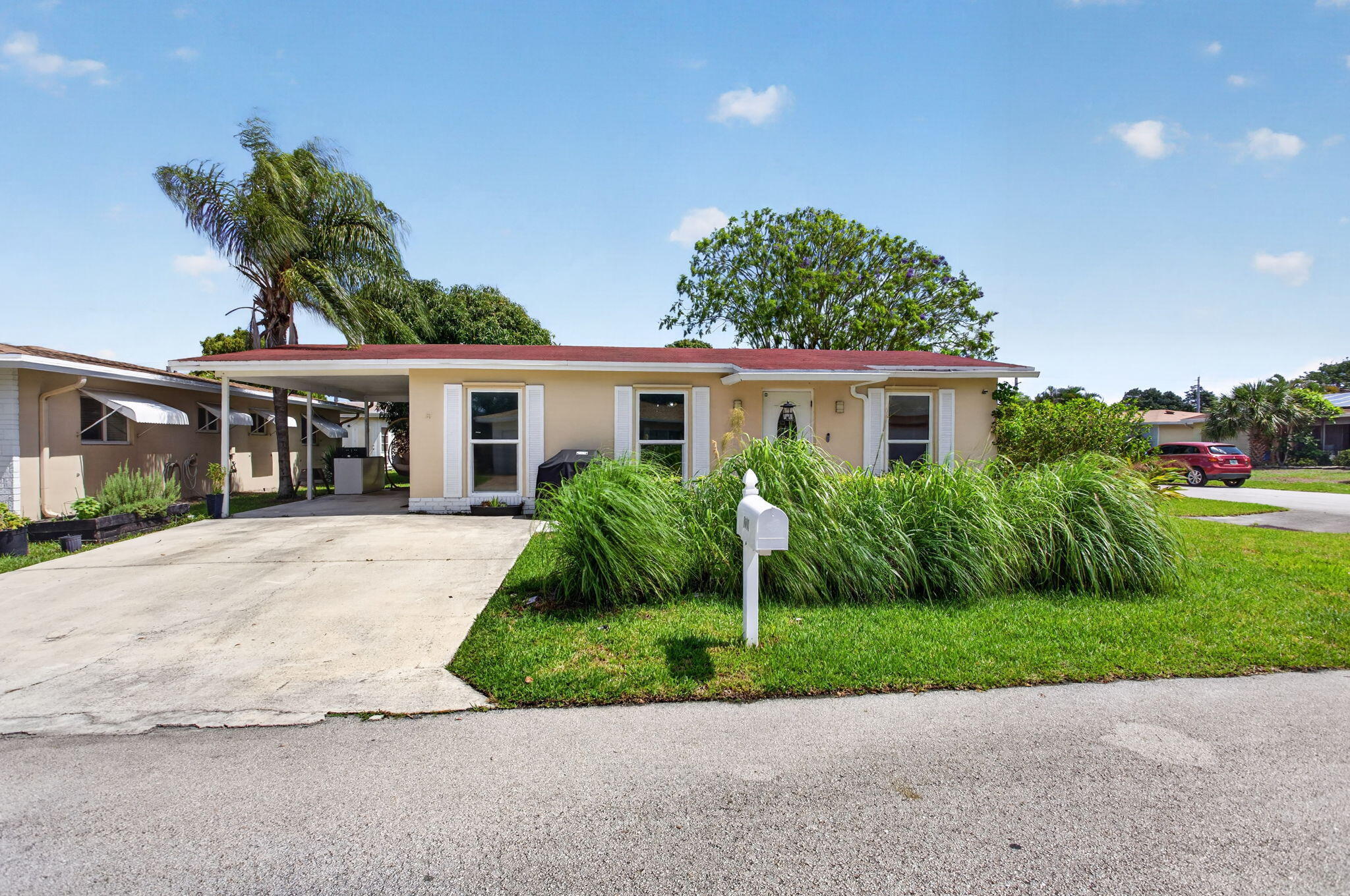 1601 NW 48th Place