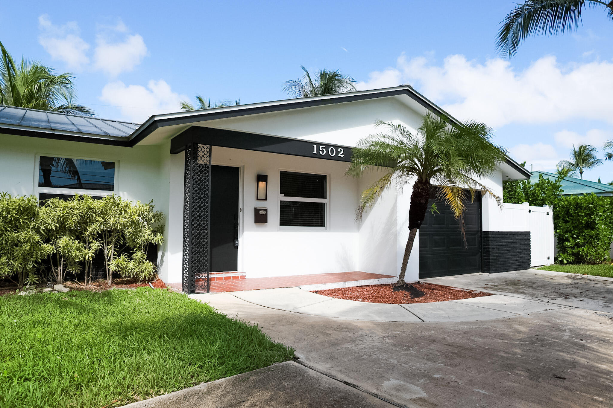 1502 NW 4th