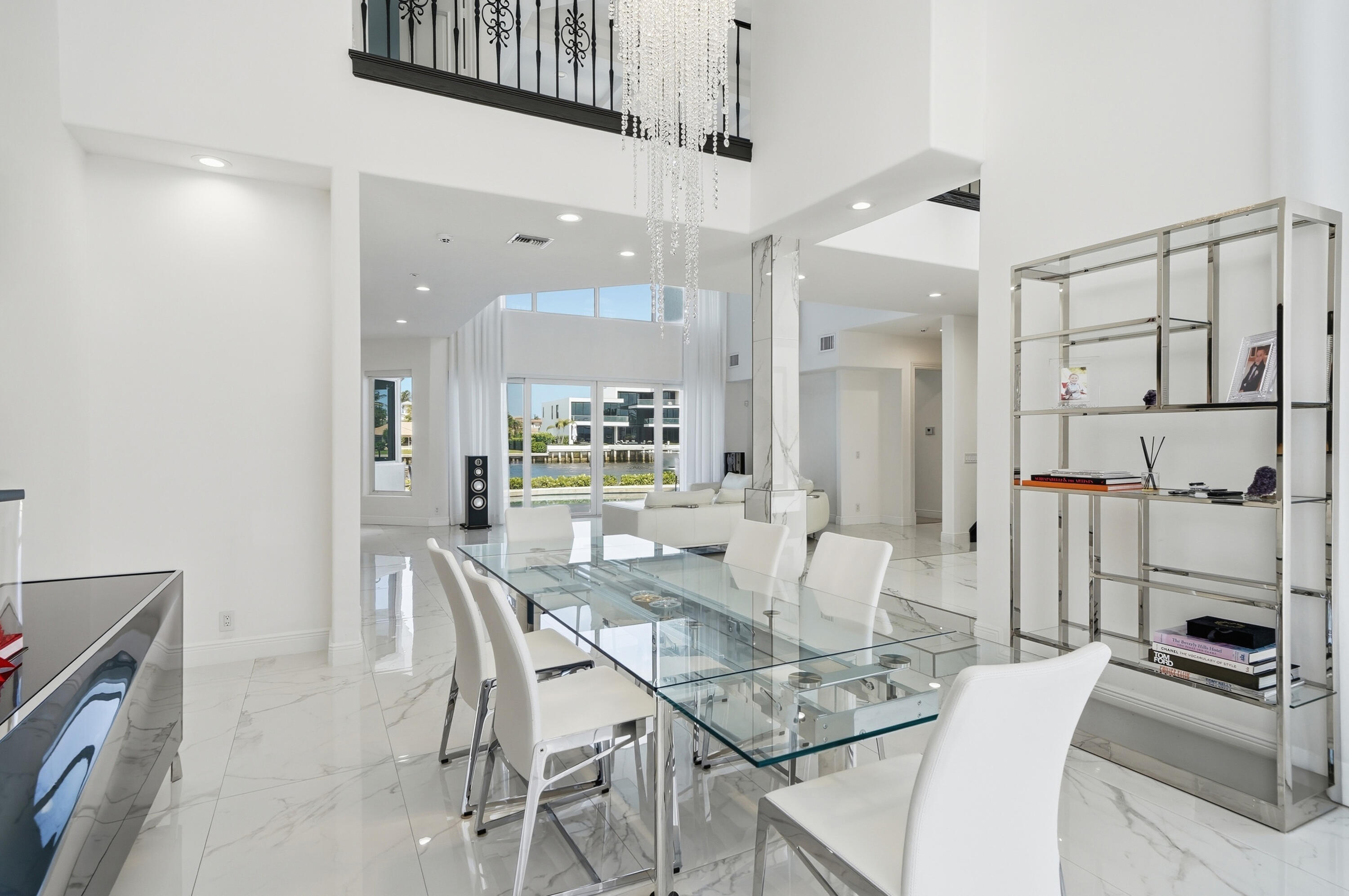 5600 Coastal Drive