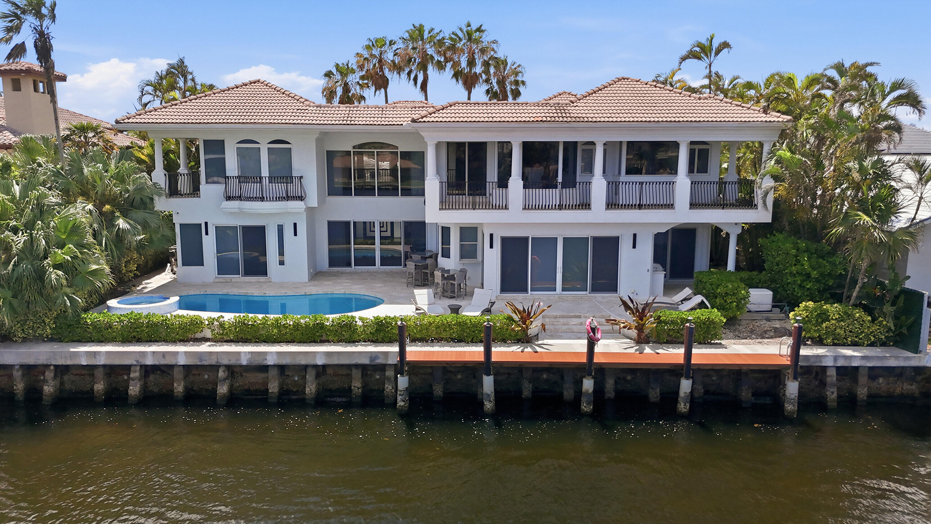 5600 Coastal Drive