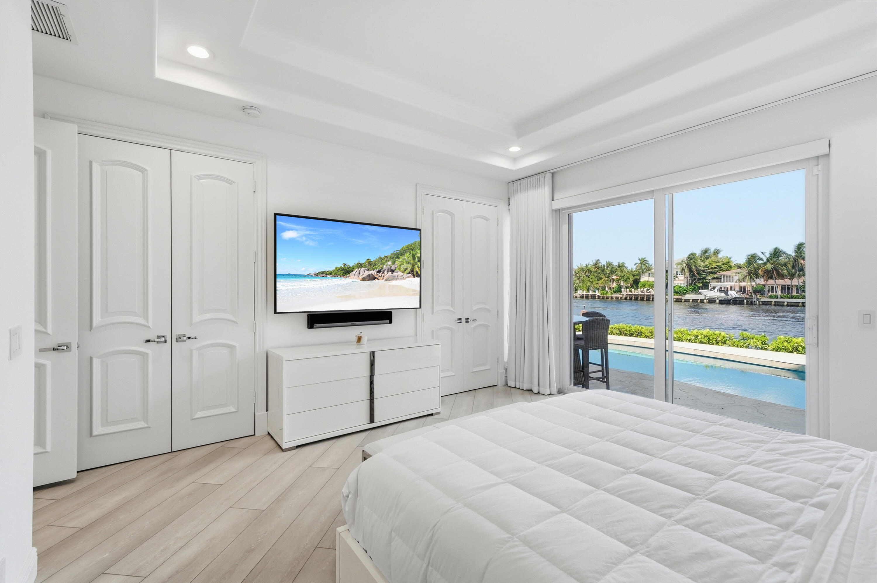 5600 Coastal Drive