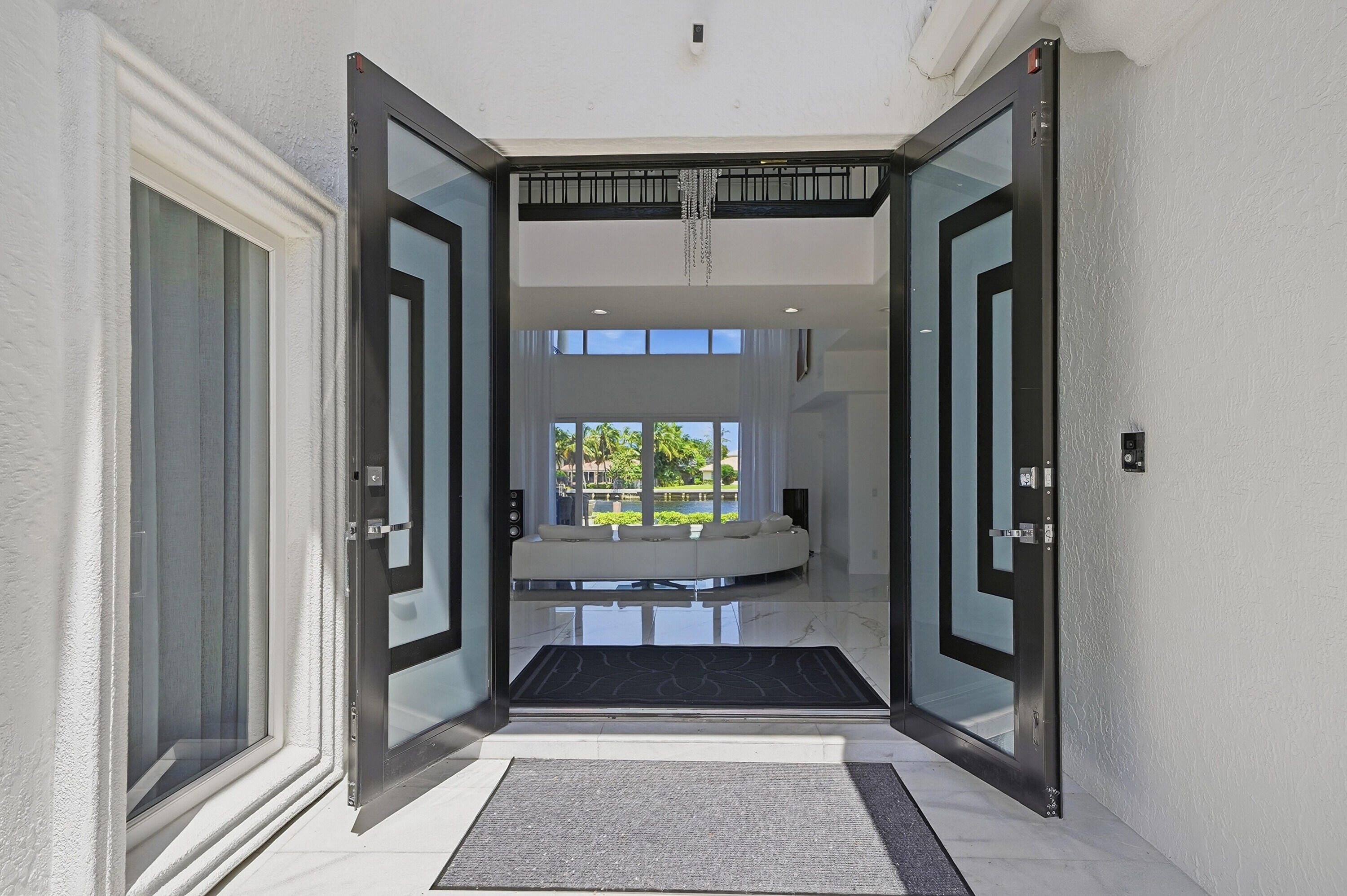 5600 Coastal Drive
