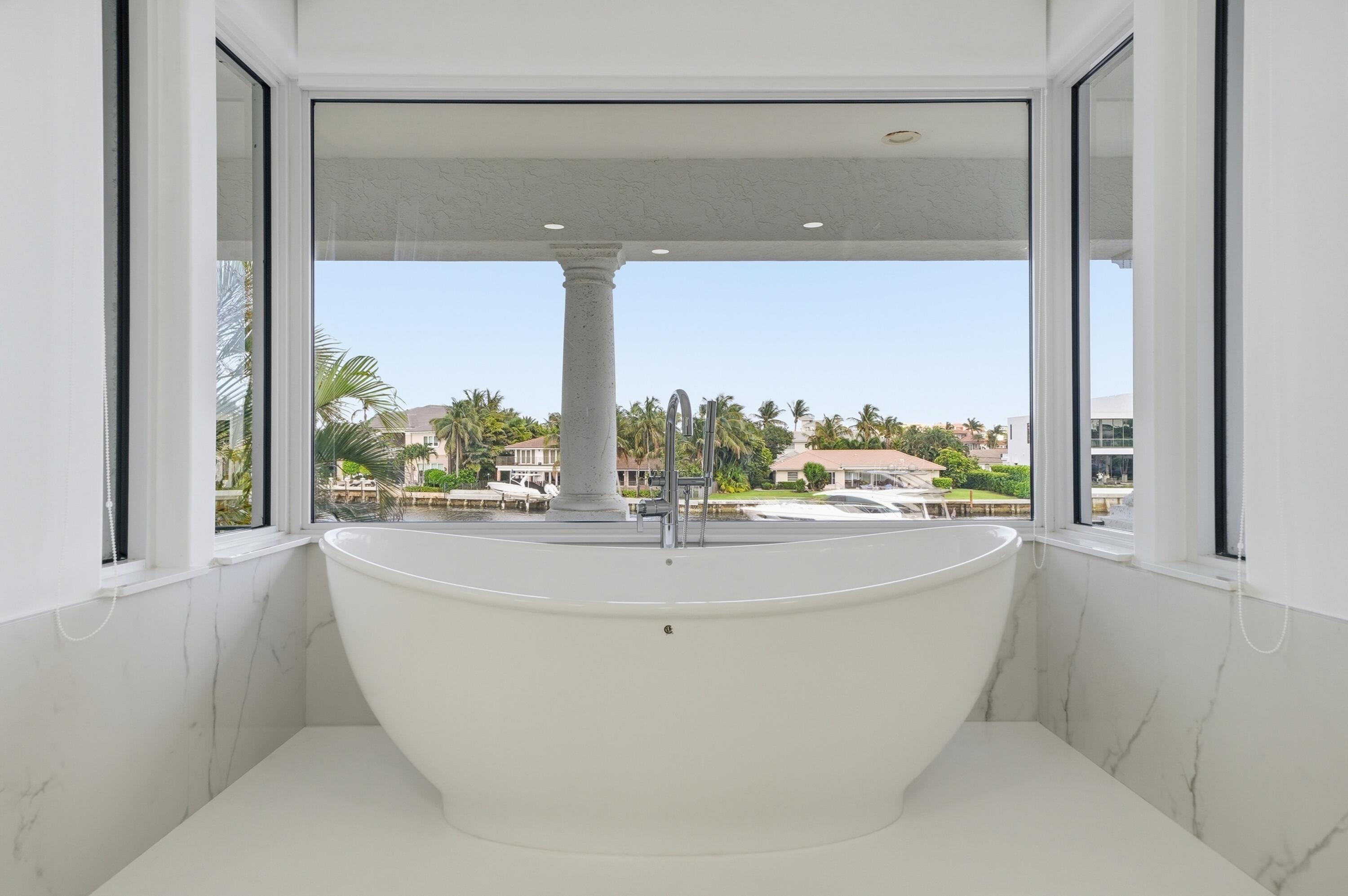 5600 Coastal Drive