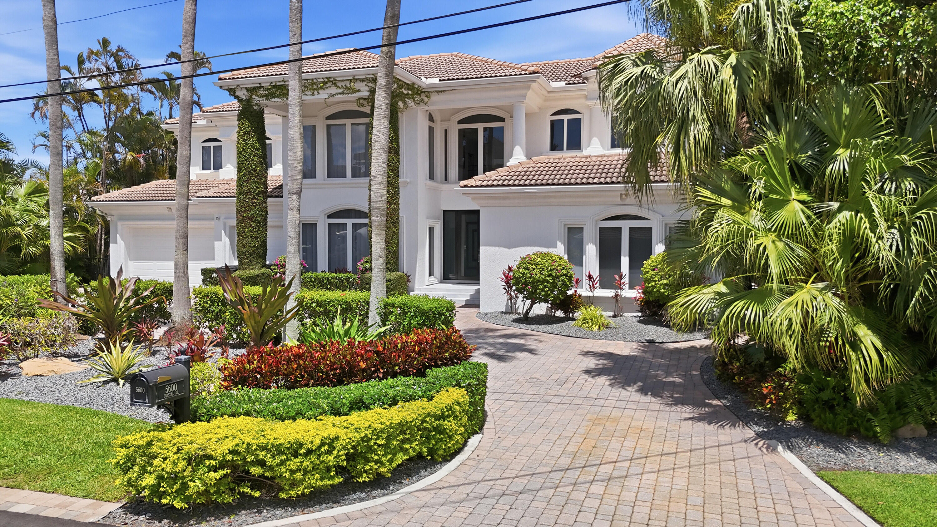 5600 Coastal Drive