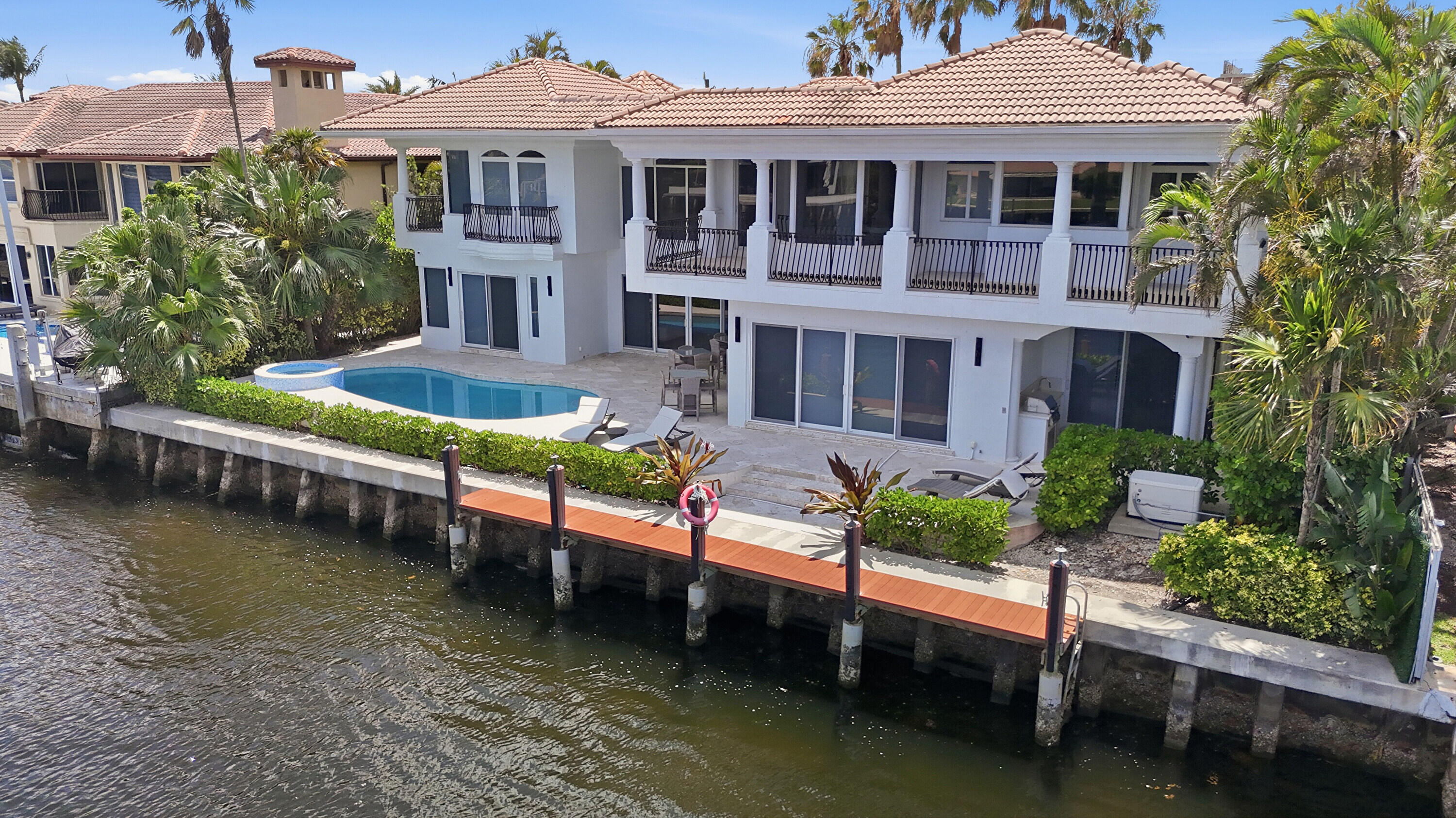 5600 Coastal Drive
