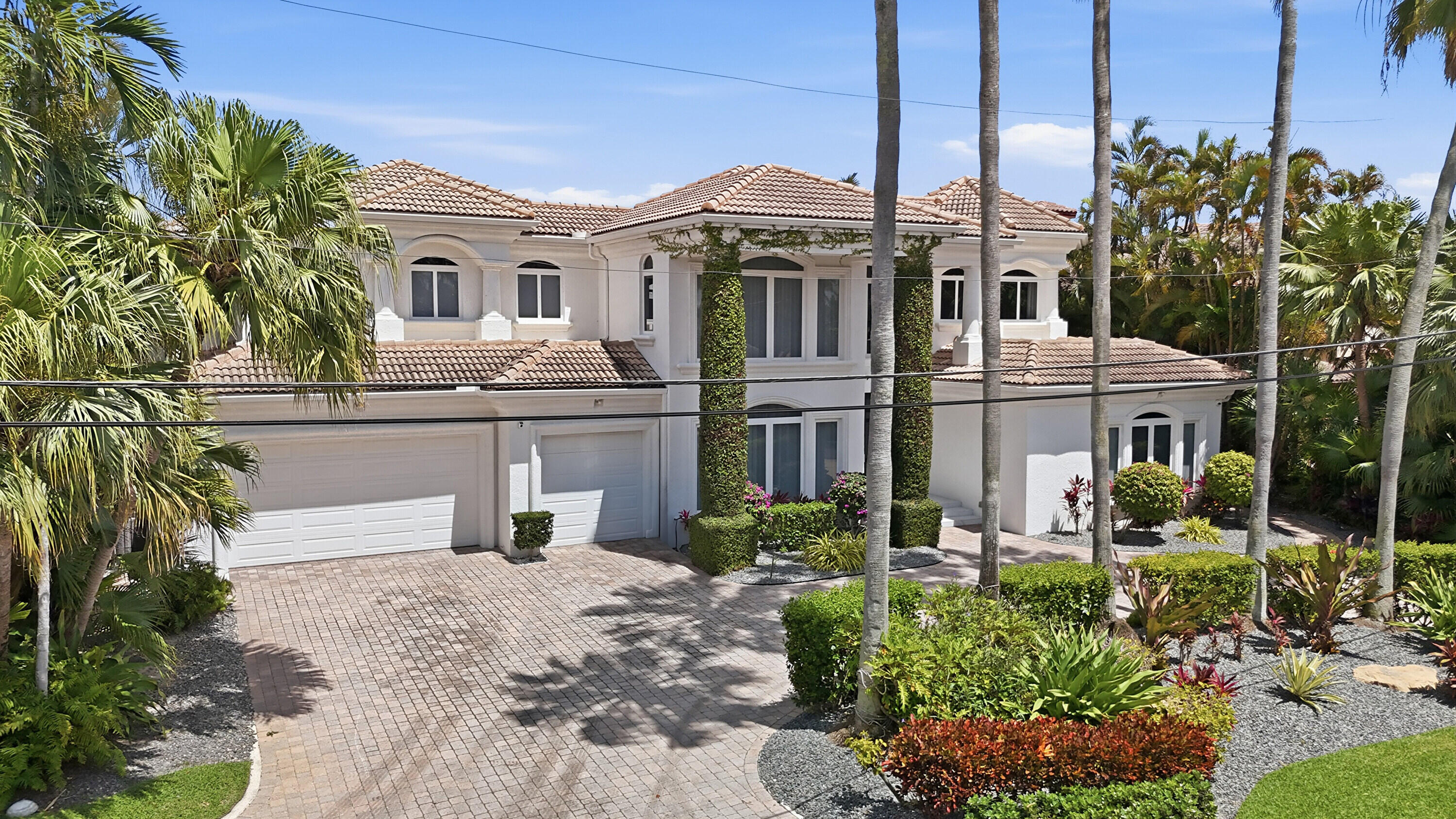 5600 Coastal Drive