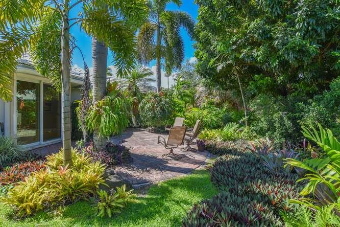 437 French Royale Circle