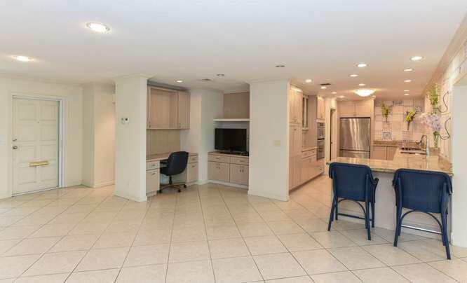 437 French Royale Circle