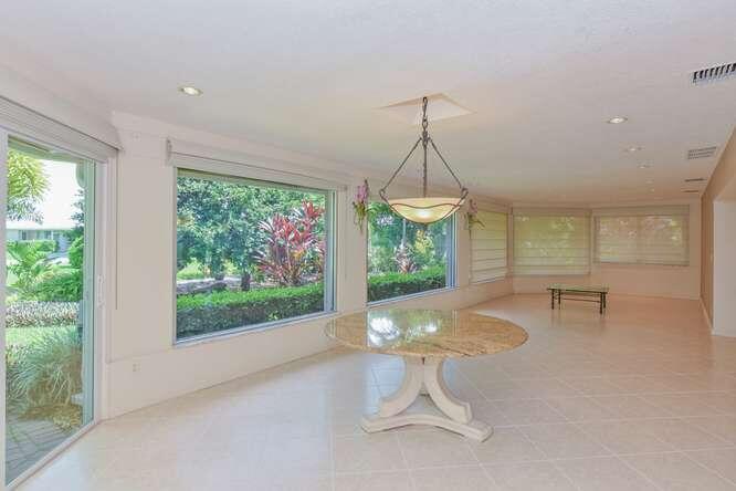 437 French Royale Circle