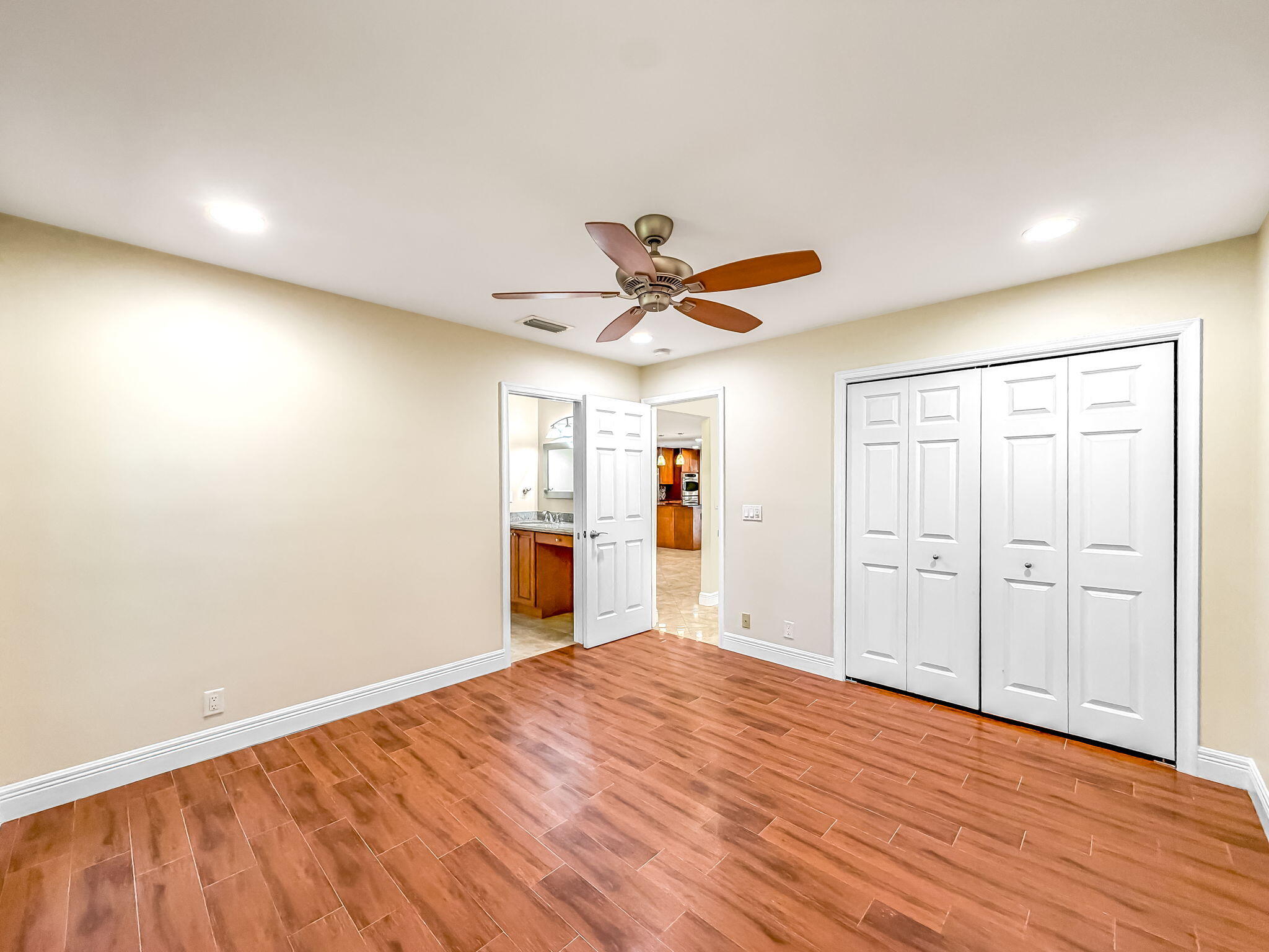 20764 Sorolla Terrace