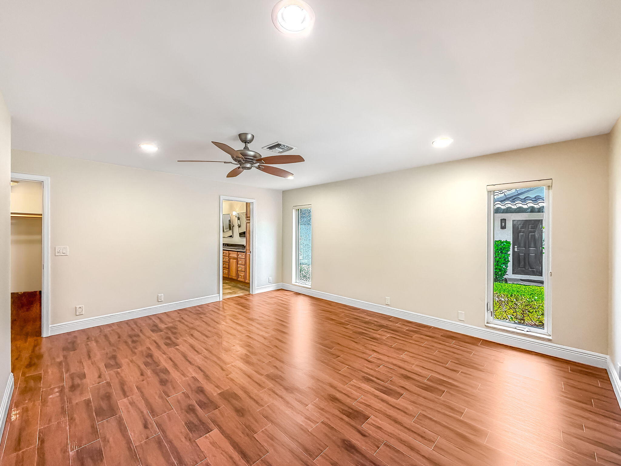 20764 Sorolla Terrace