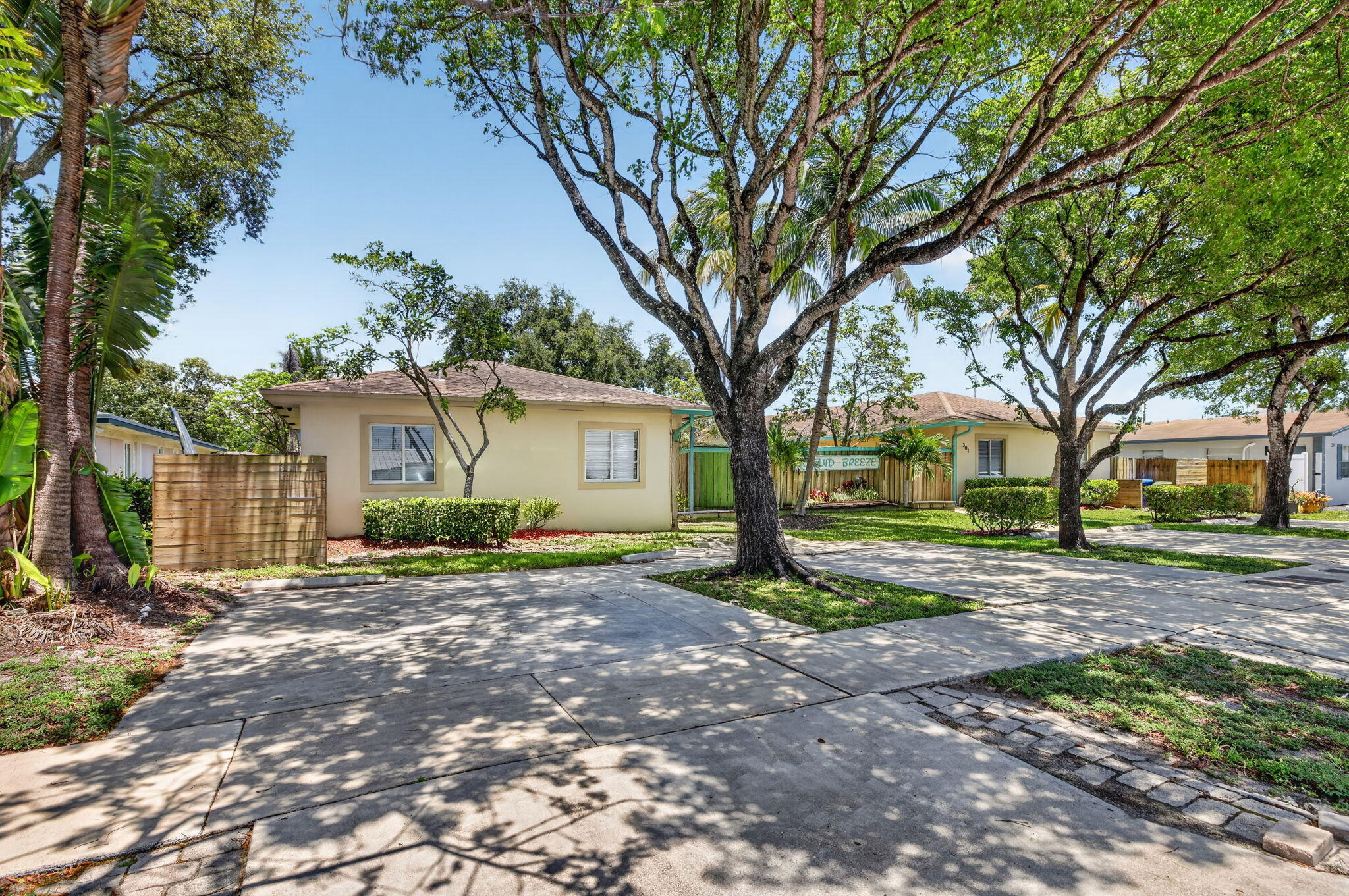 301 SW 16th Street