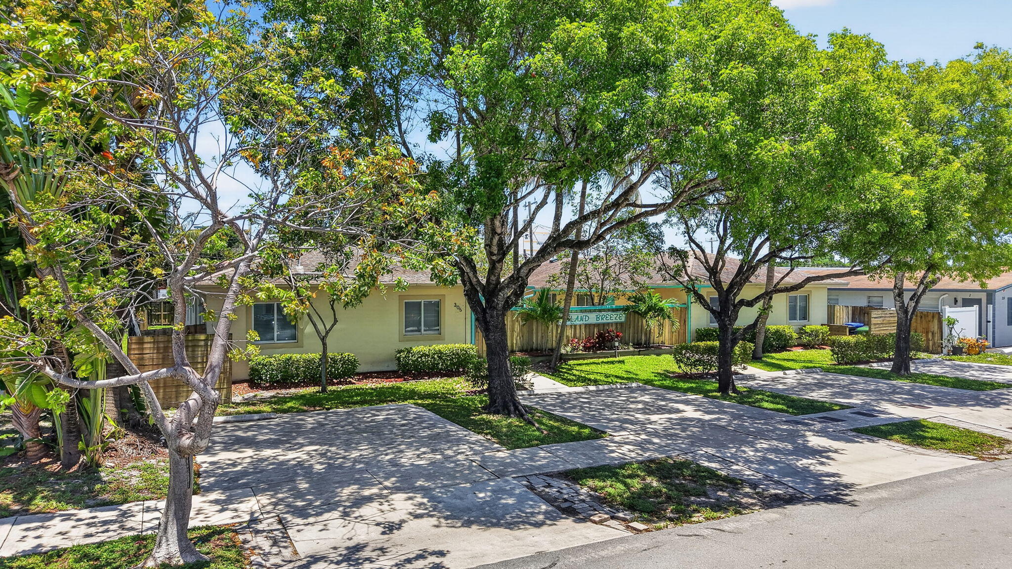 301 SW 16th Street