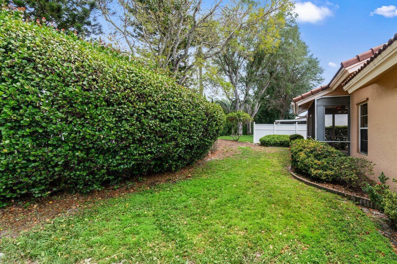 10001 Country Brook Road