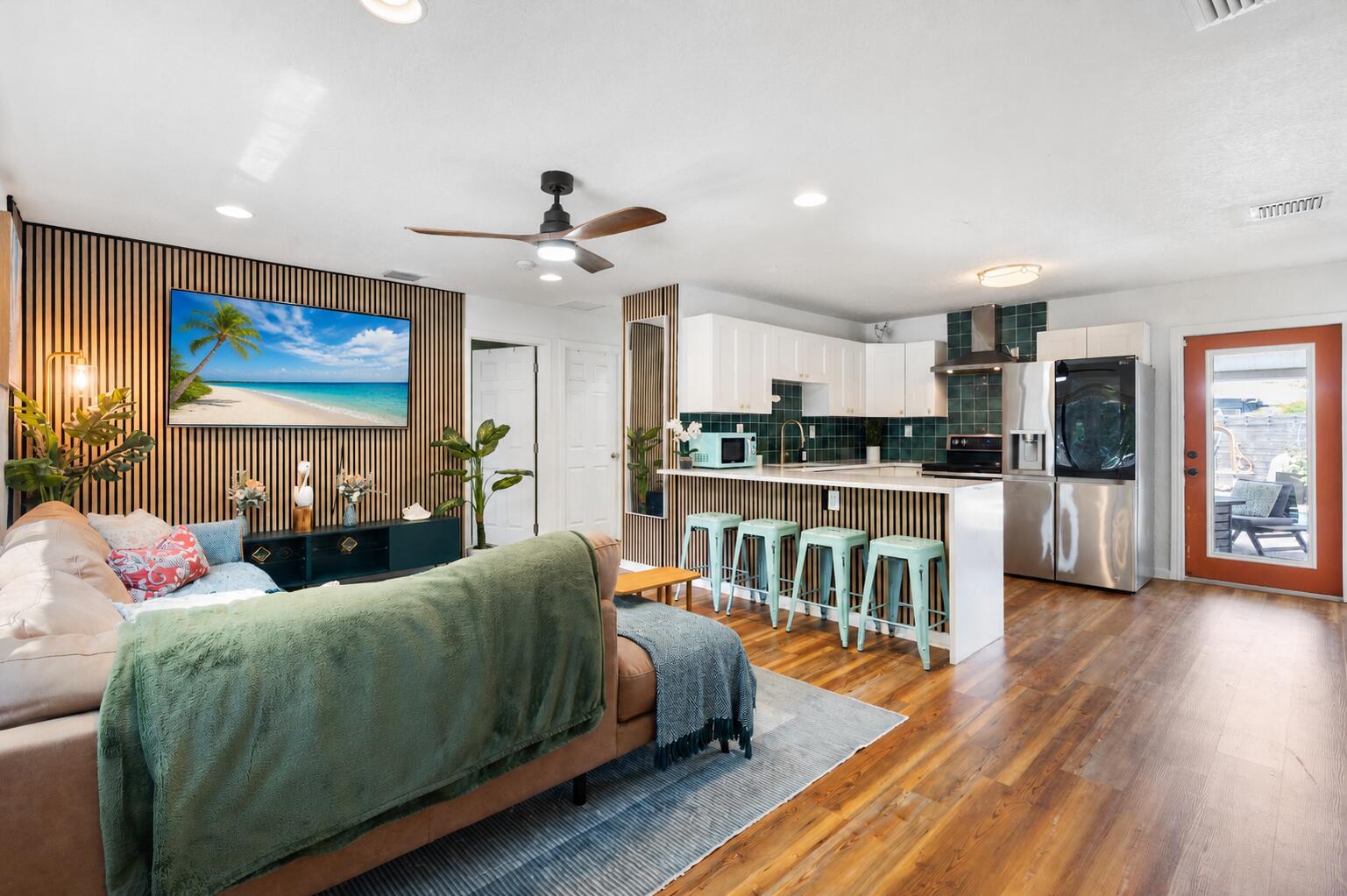 2417 NE 13th Terrace