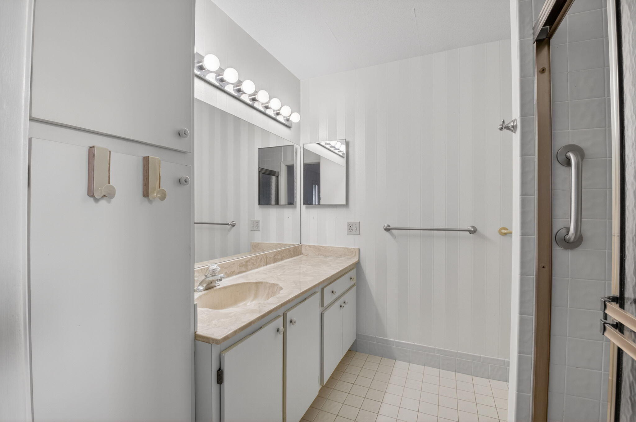 10939 Roebelini Palm Court A