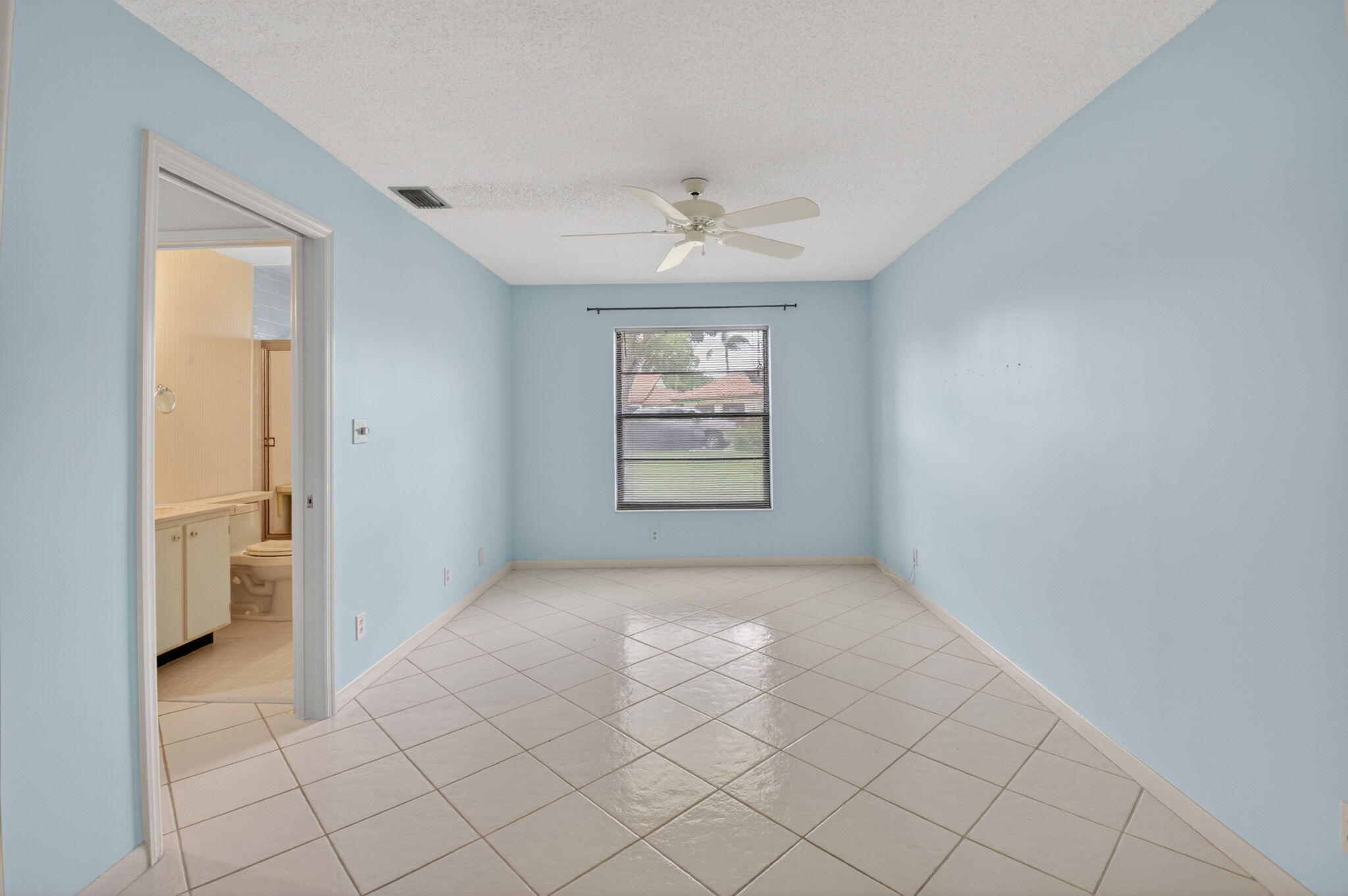 10939 Roebelini Palm Court A