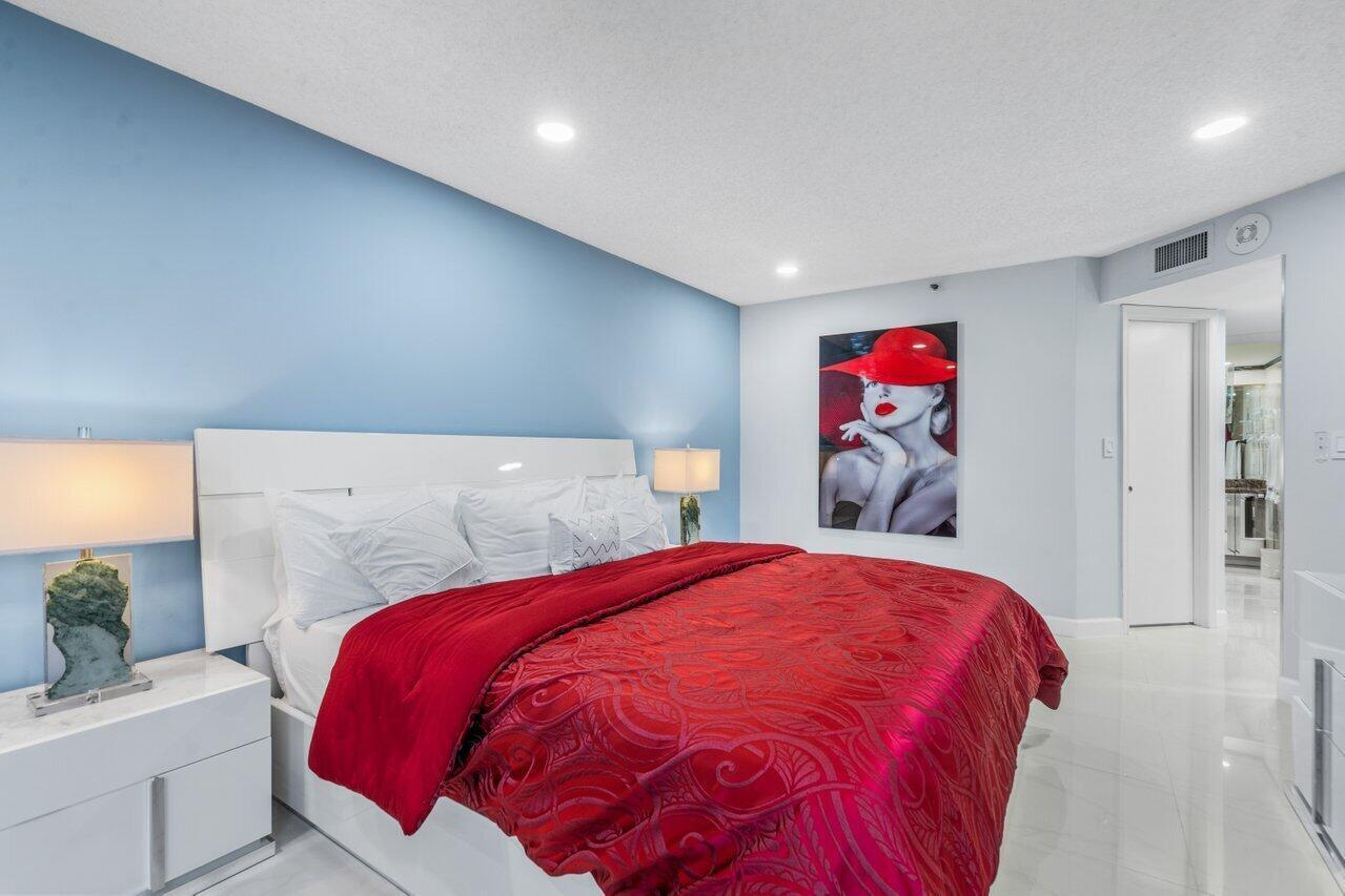 5200 N Ocean Drive 102