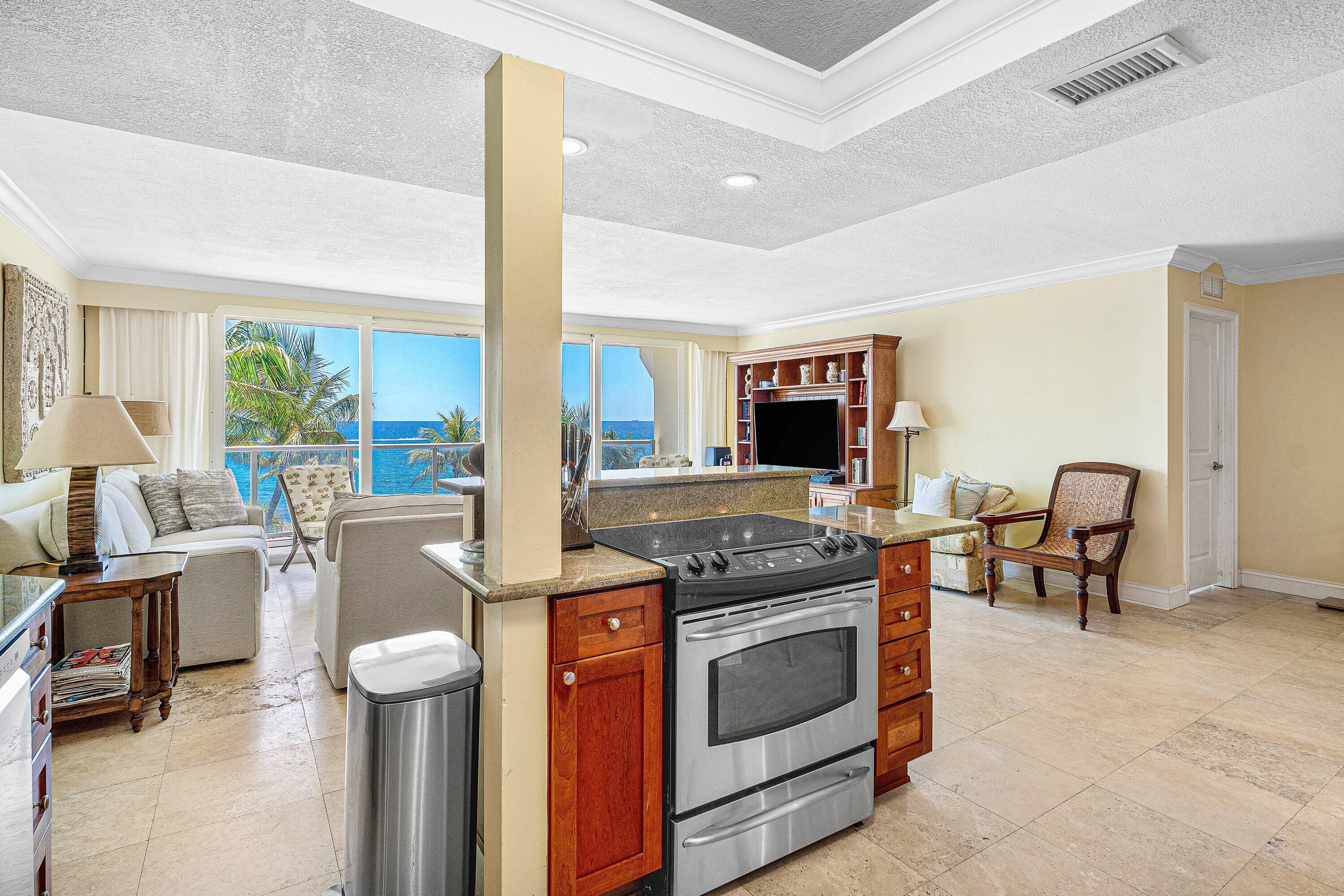 2080 E Hillsboro Boulevard 407