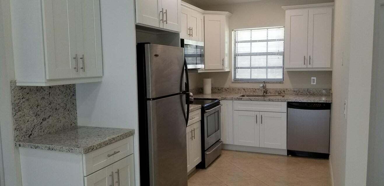 3050 Norwood Place N212