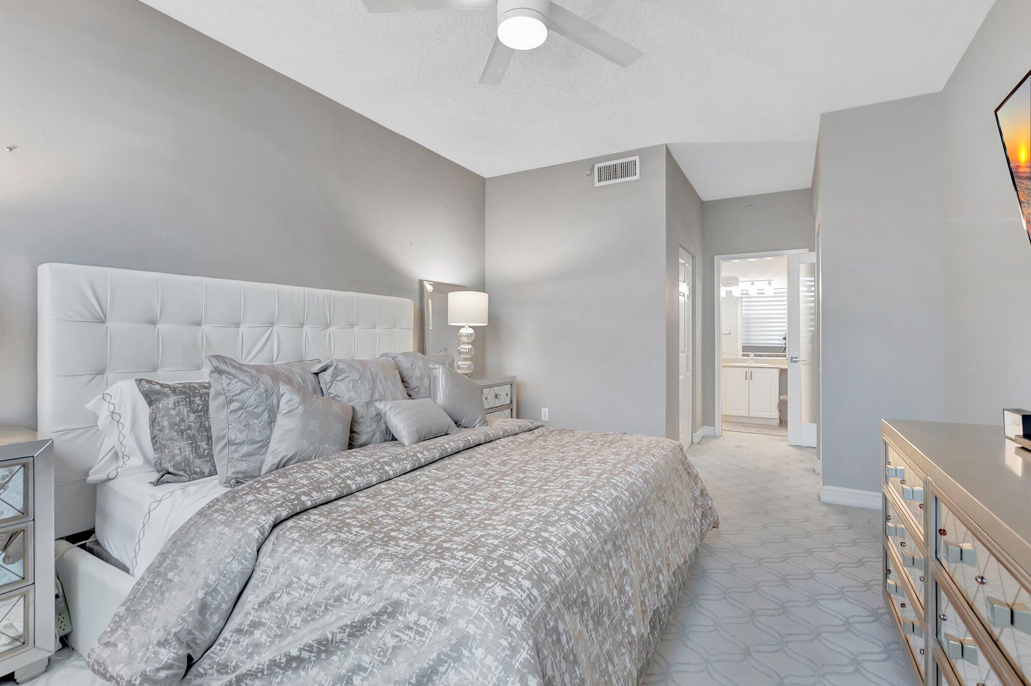 3606 S Ocean Boulevard 108