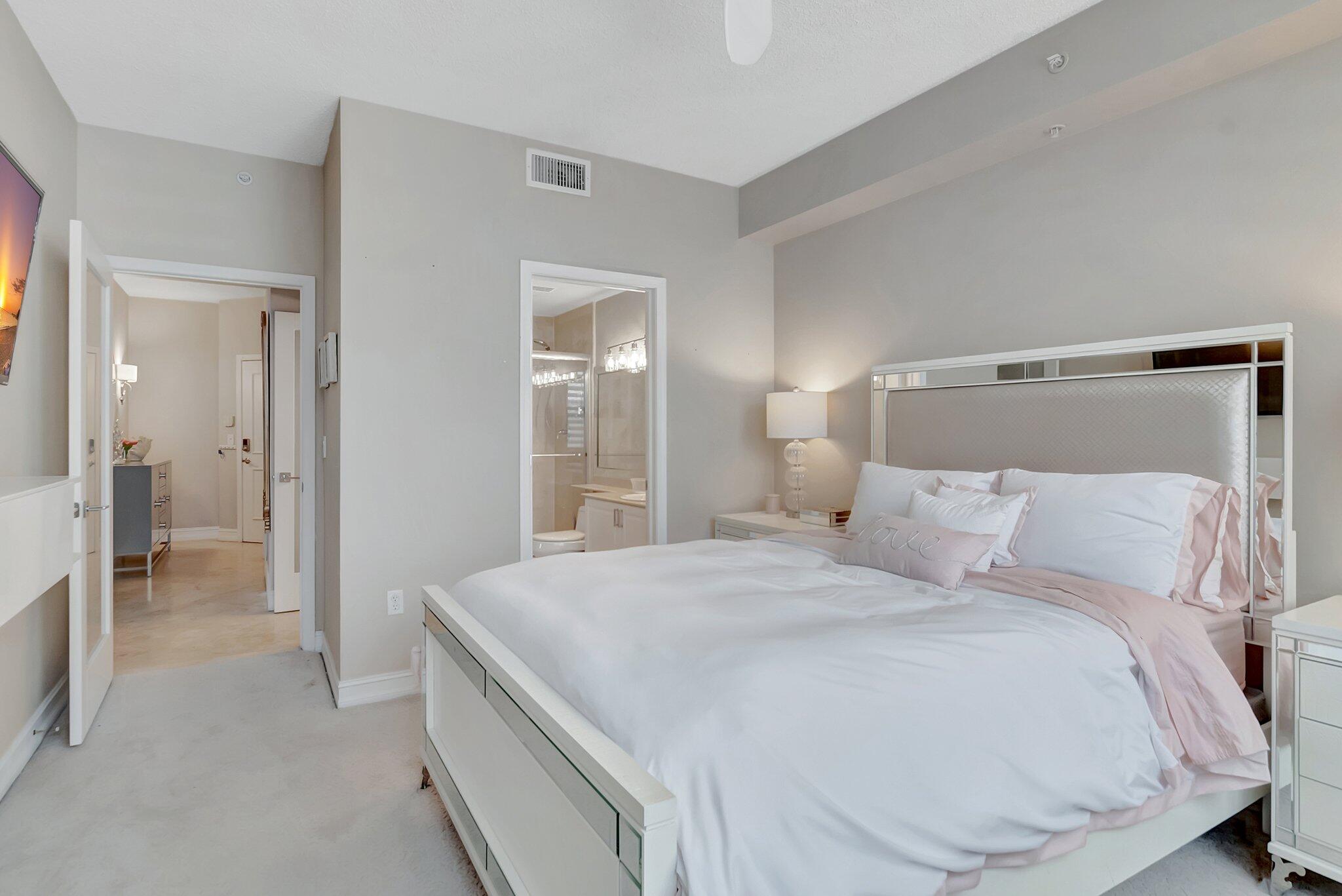 3606 S Ocean Boulevard 108