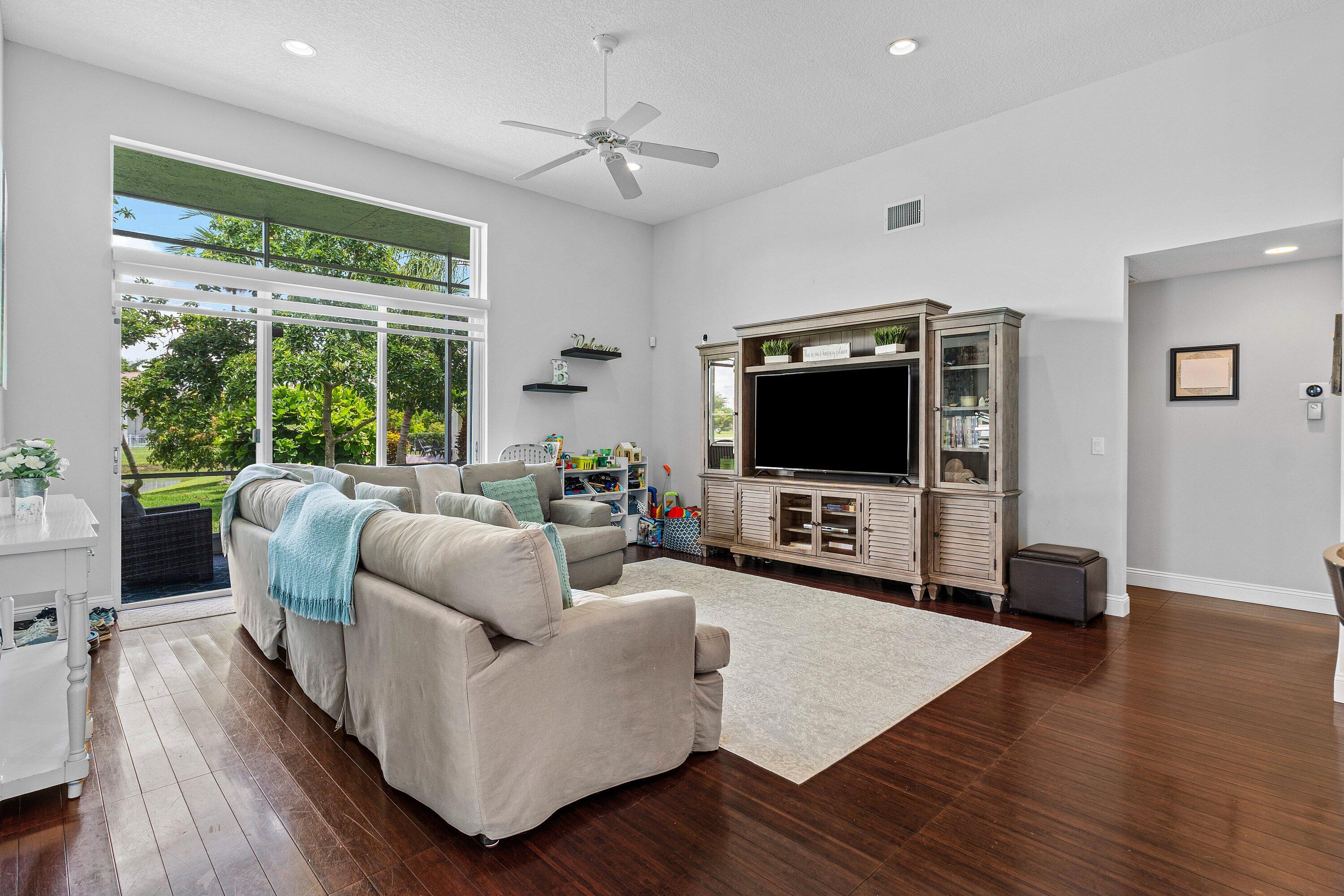 10767 Tea Olive Lane