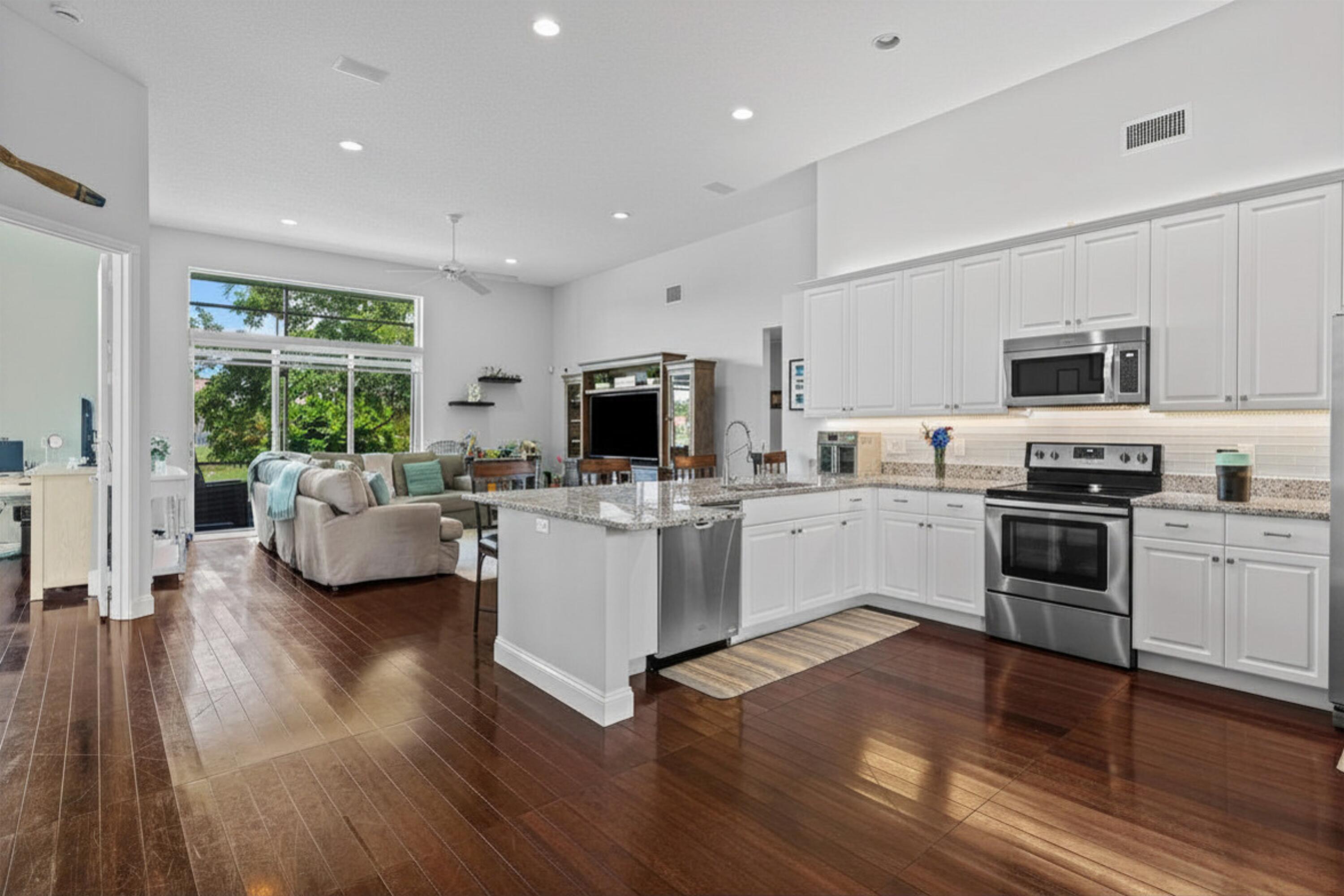 10767 Tea Olive Lane