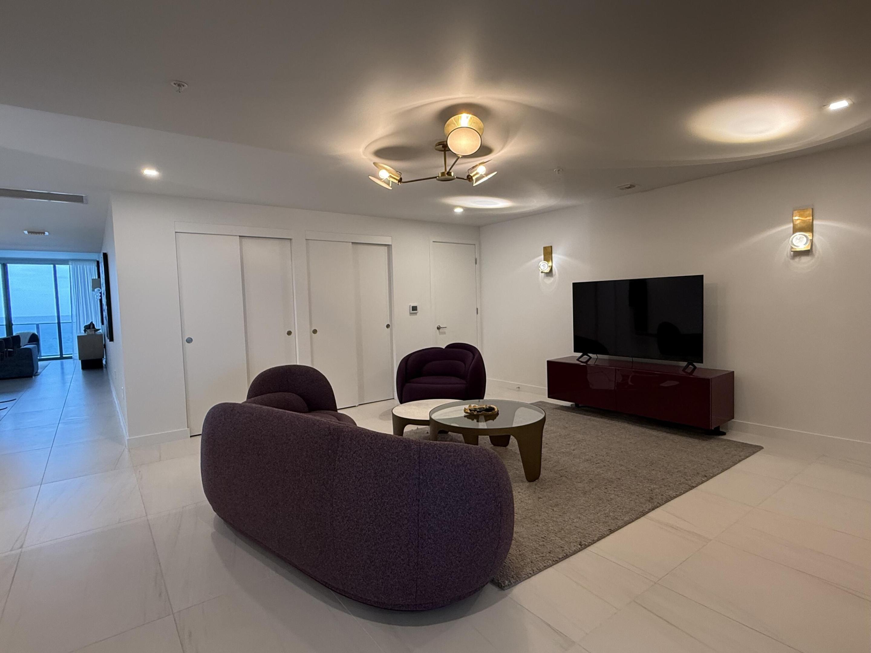 900 N Ocean Boulevard 1504