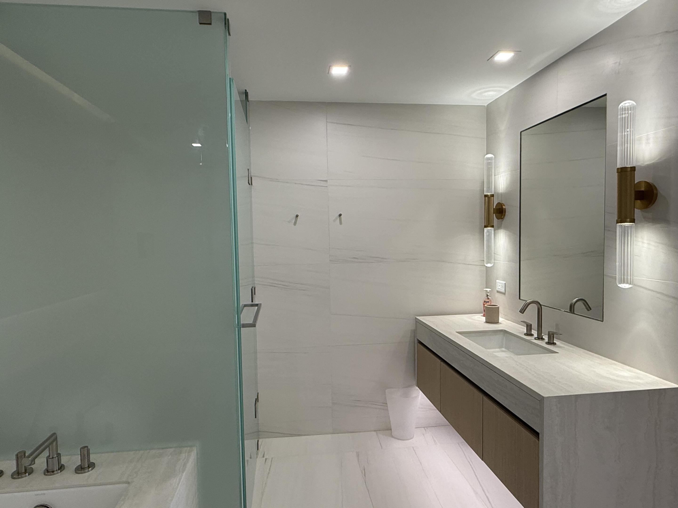 900 N Ocean Boulevard 1504