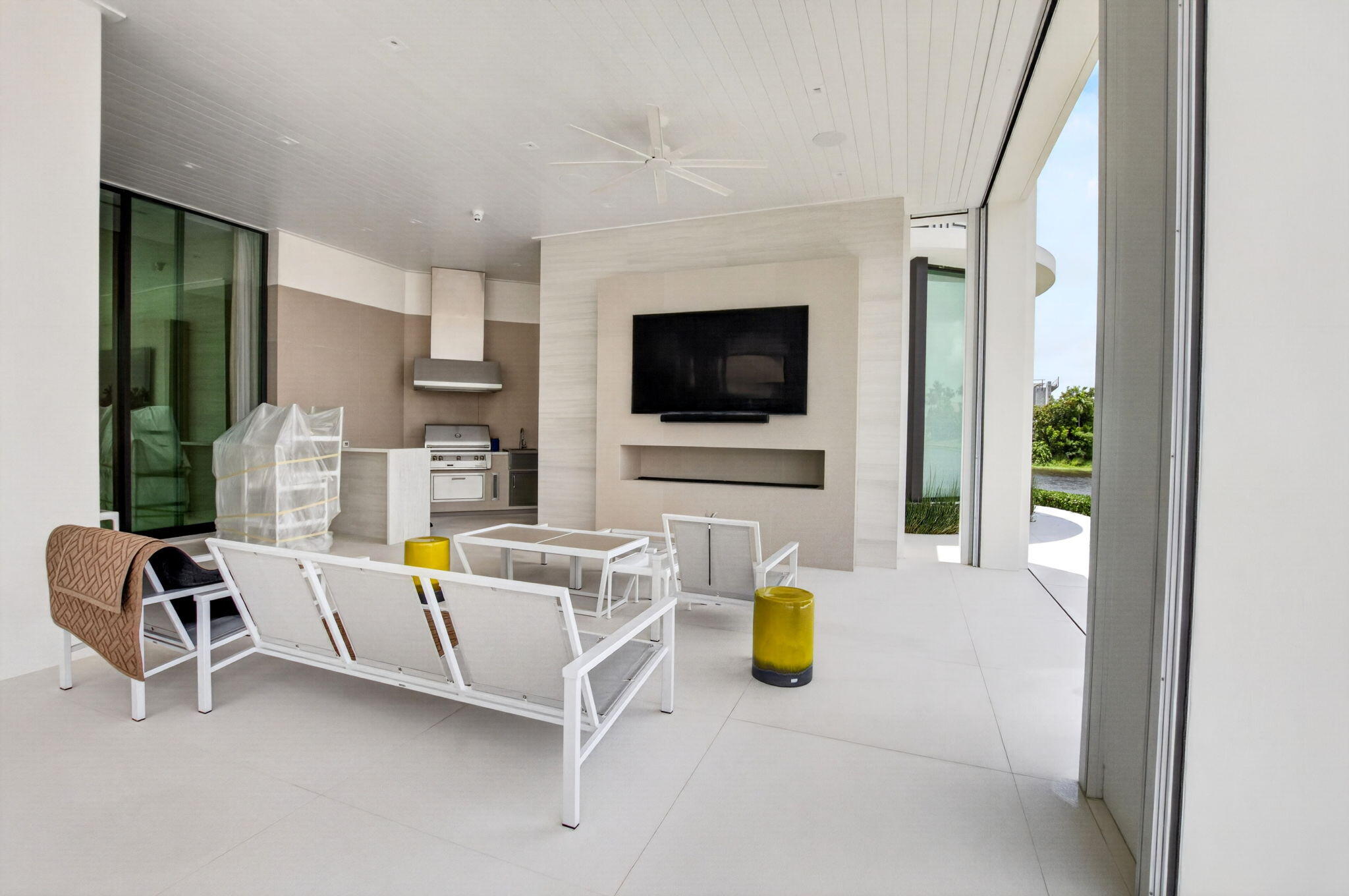 6960 Lake Estates Court