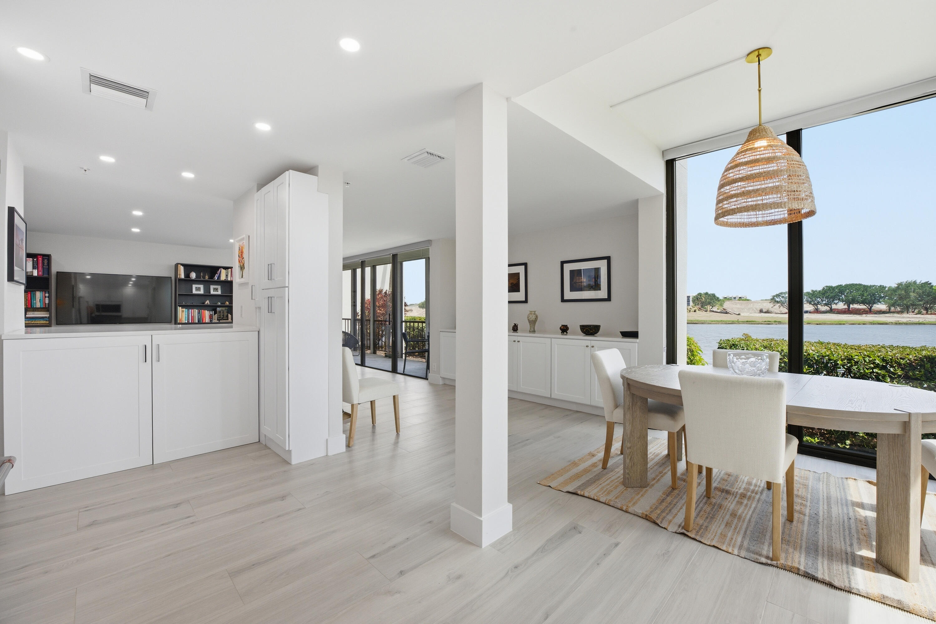 7768 Lakeside Boulevard 515
