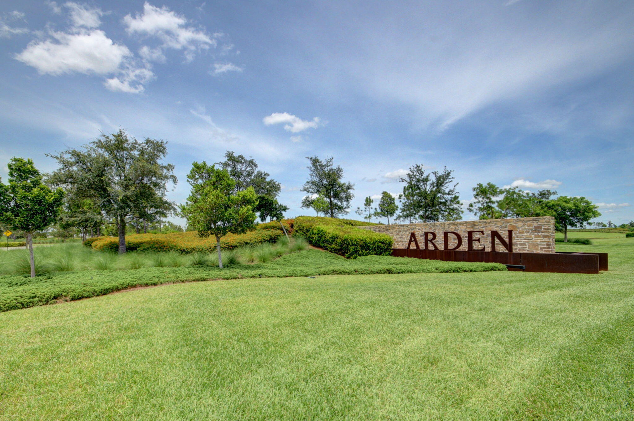 1290 Tangled Orchard Trace