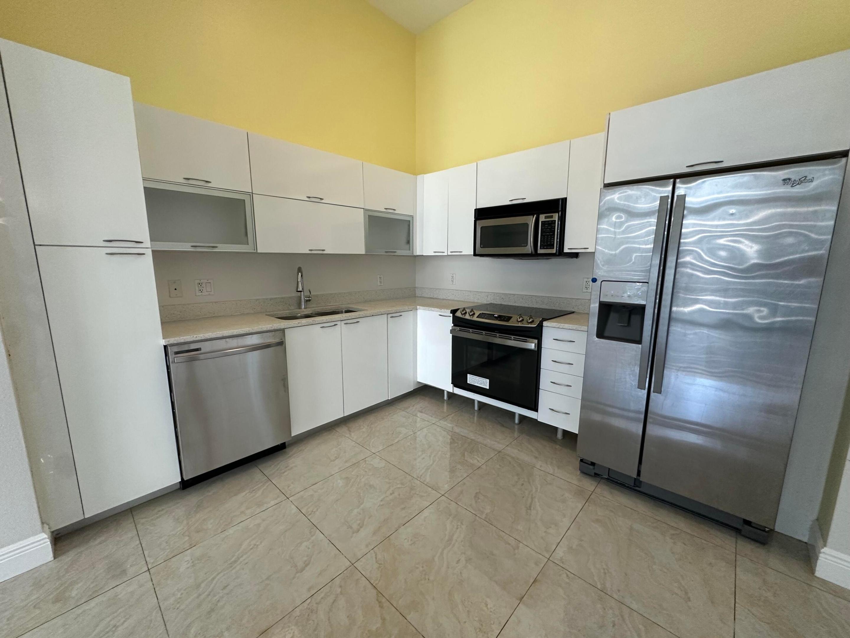 234 NE 3rd Street Uph06