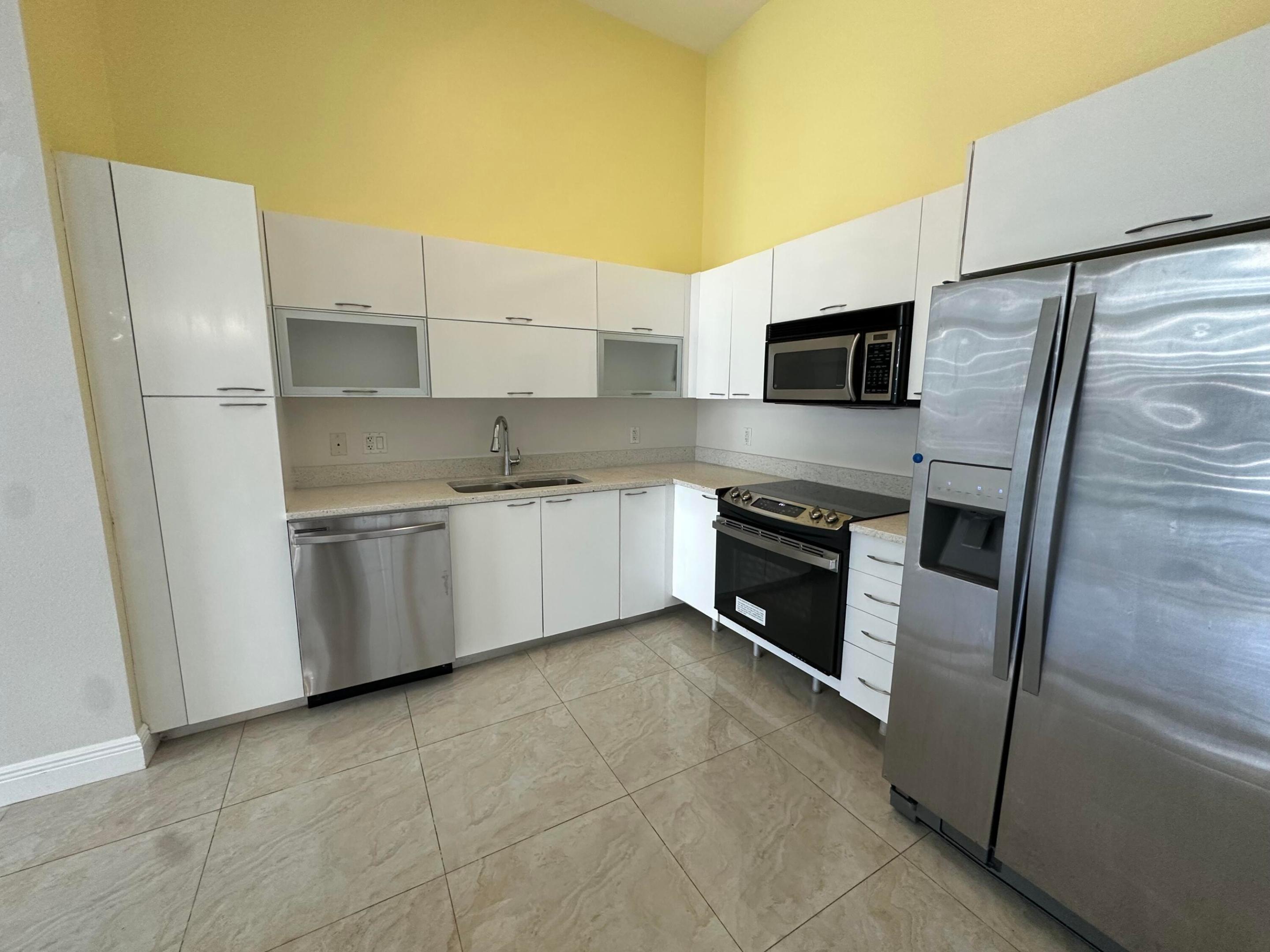 234 NE 3rd Street Uph06