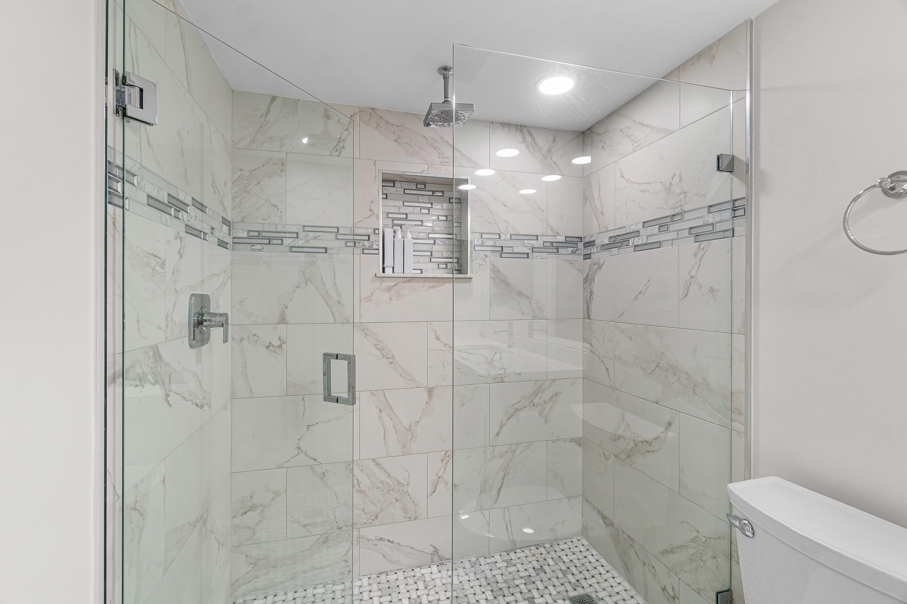 7768 Lakeside Boulevard 533