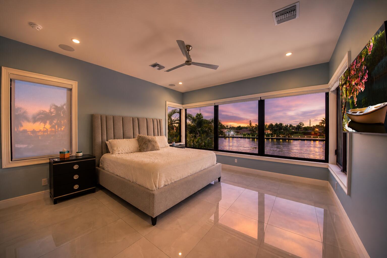 4555 W Tradewinds Avenue, Lauderdale-By-The-Sea