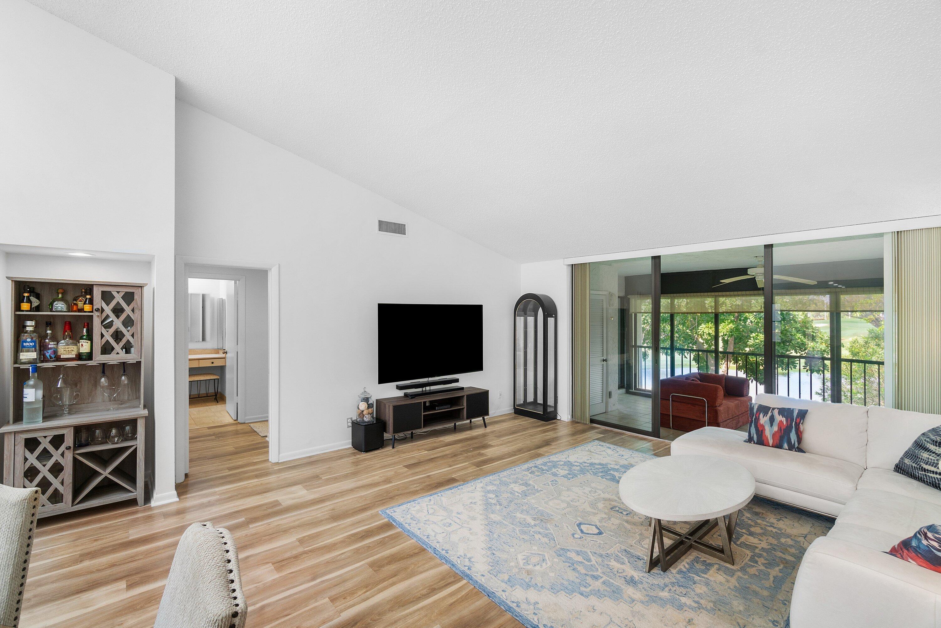 61 Eastgate Drive D