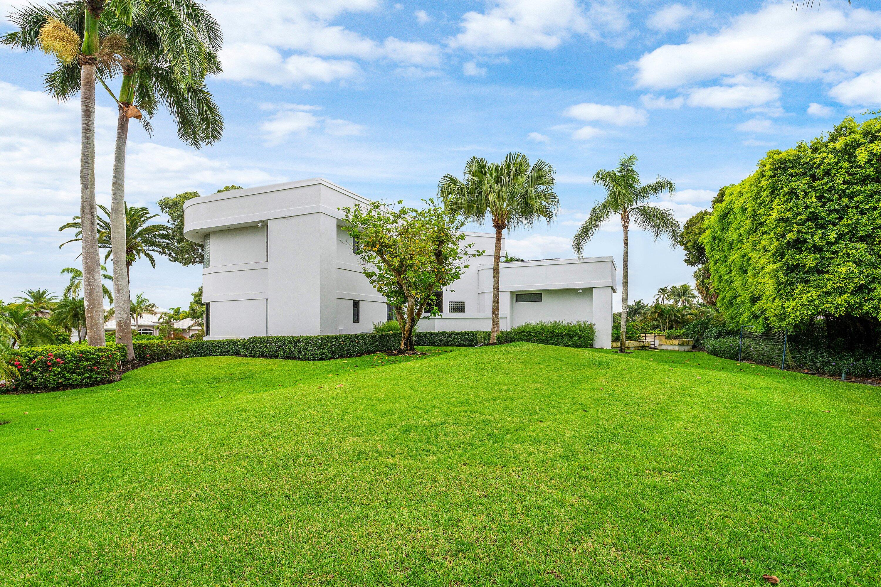 7027 Queenferry Circle