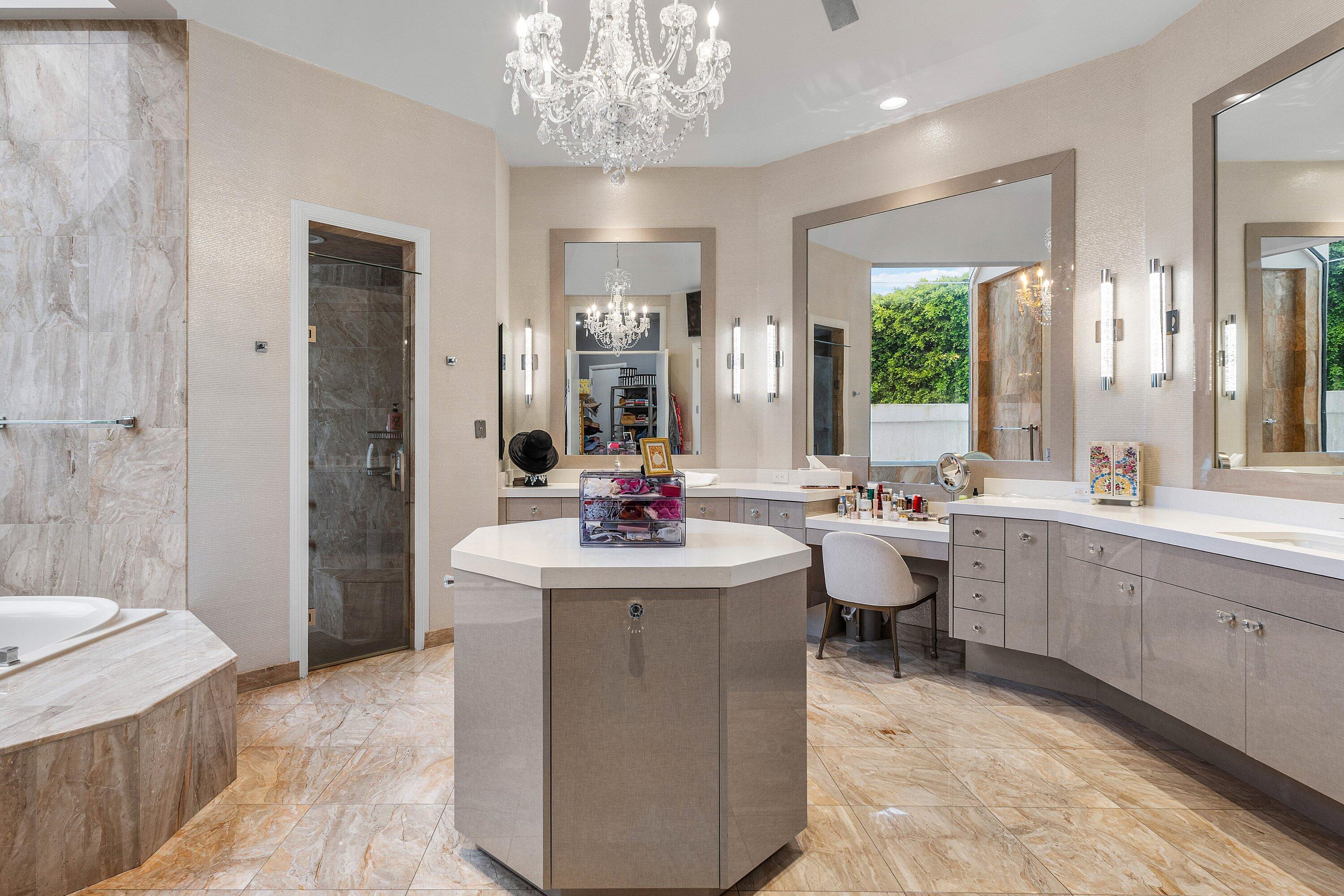 7027 Queenferry Circle