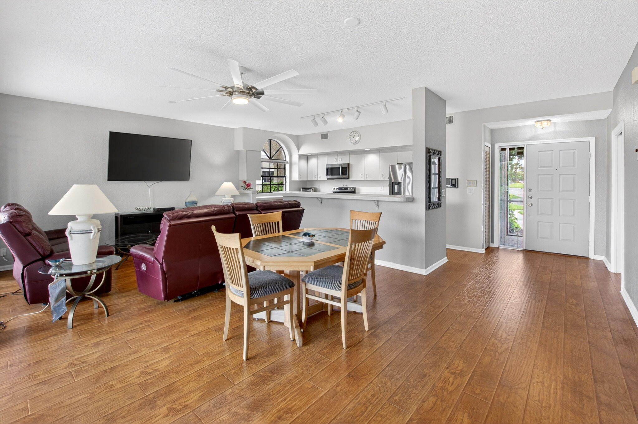 8073 Aberdeen Drive 201