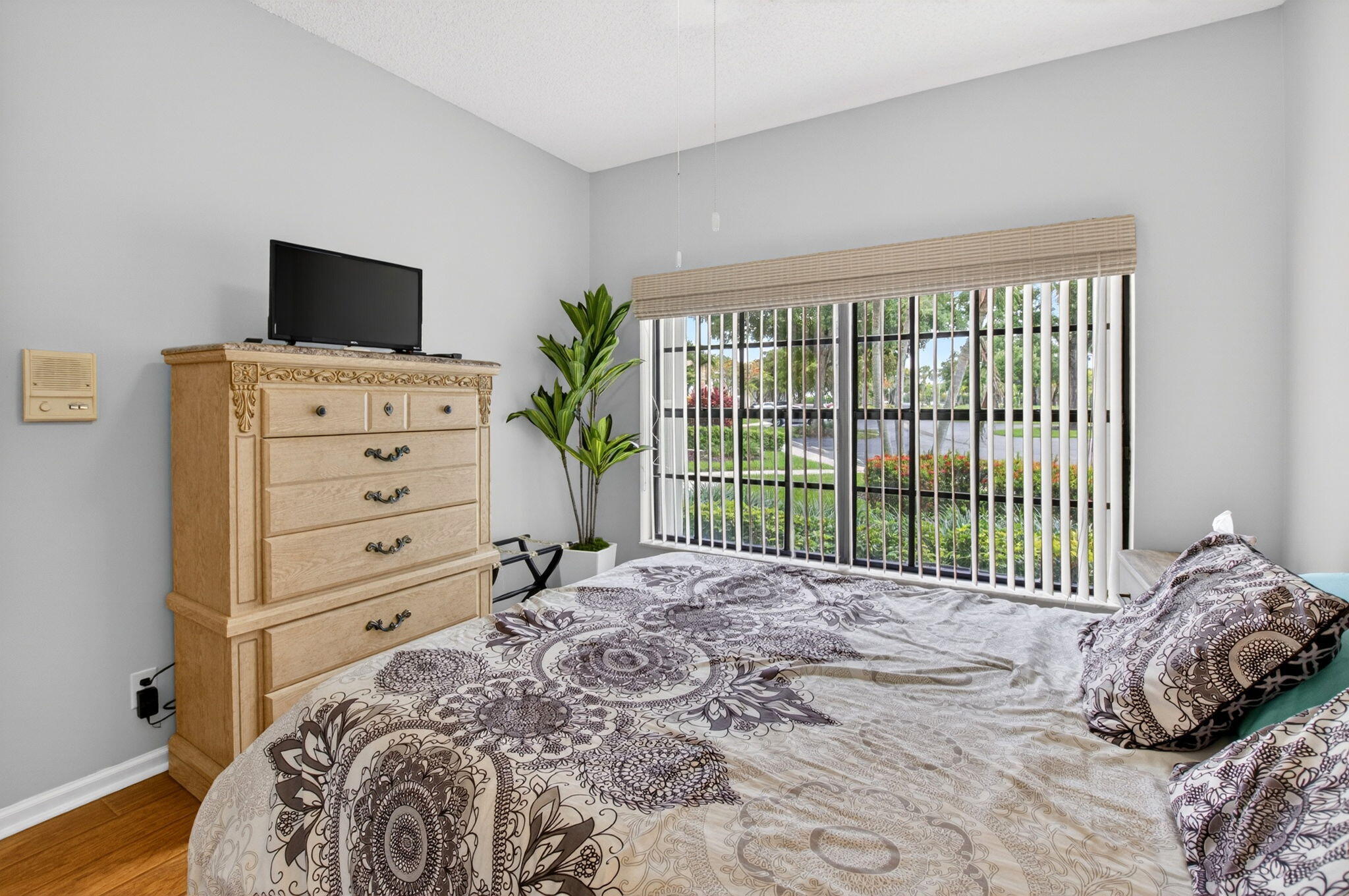 8073 Aberdeen Drive 201
