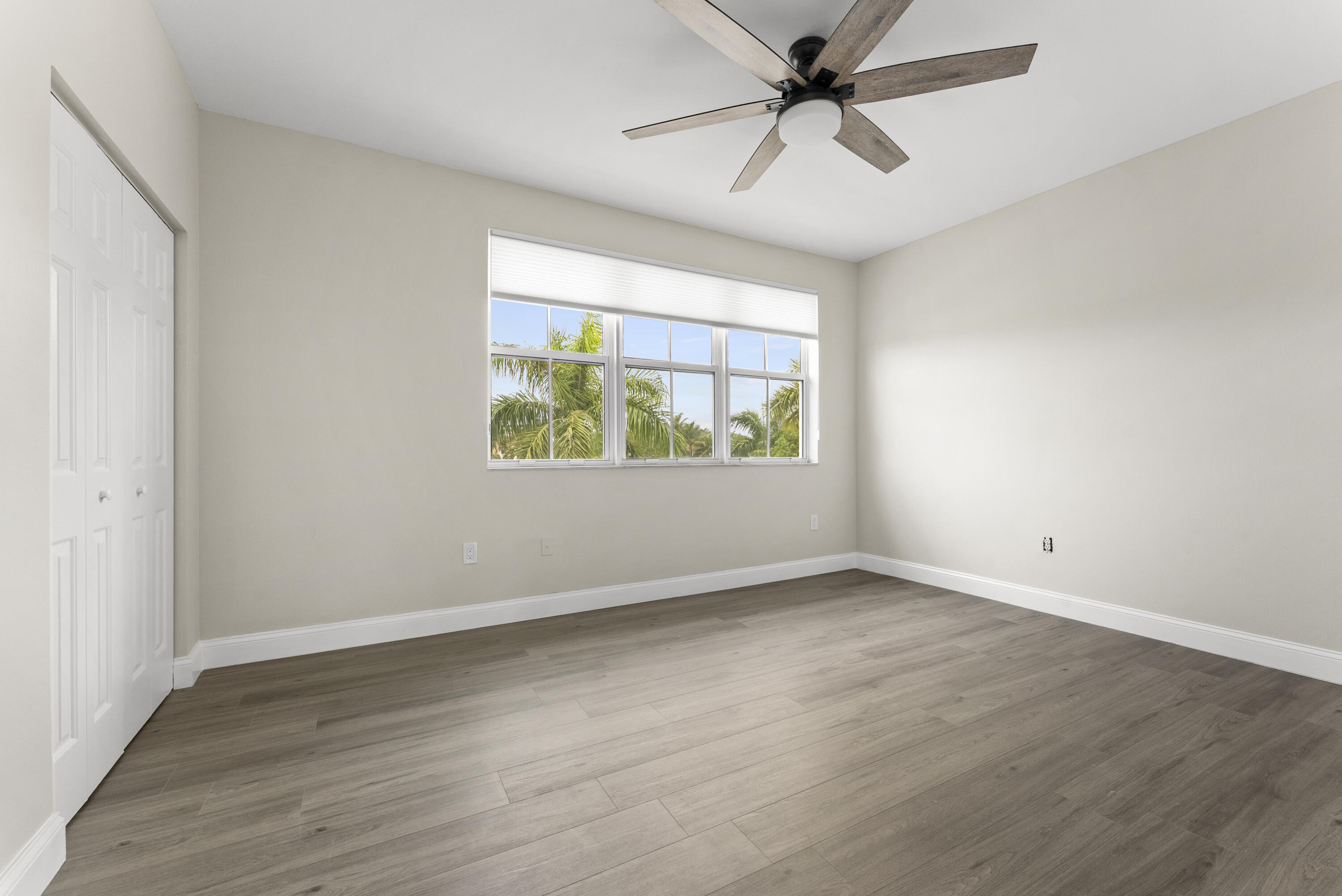 643 Casa Loma Boulevard